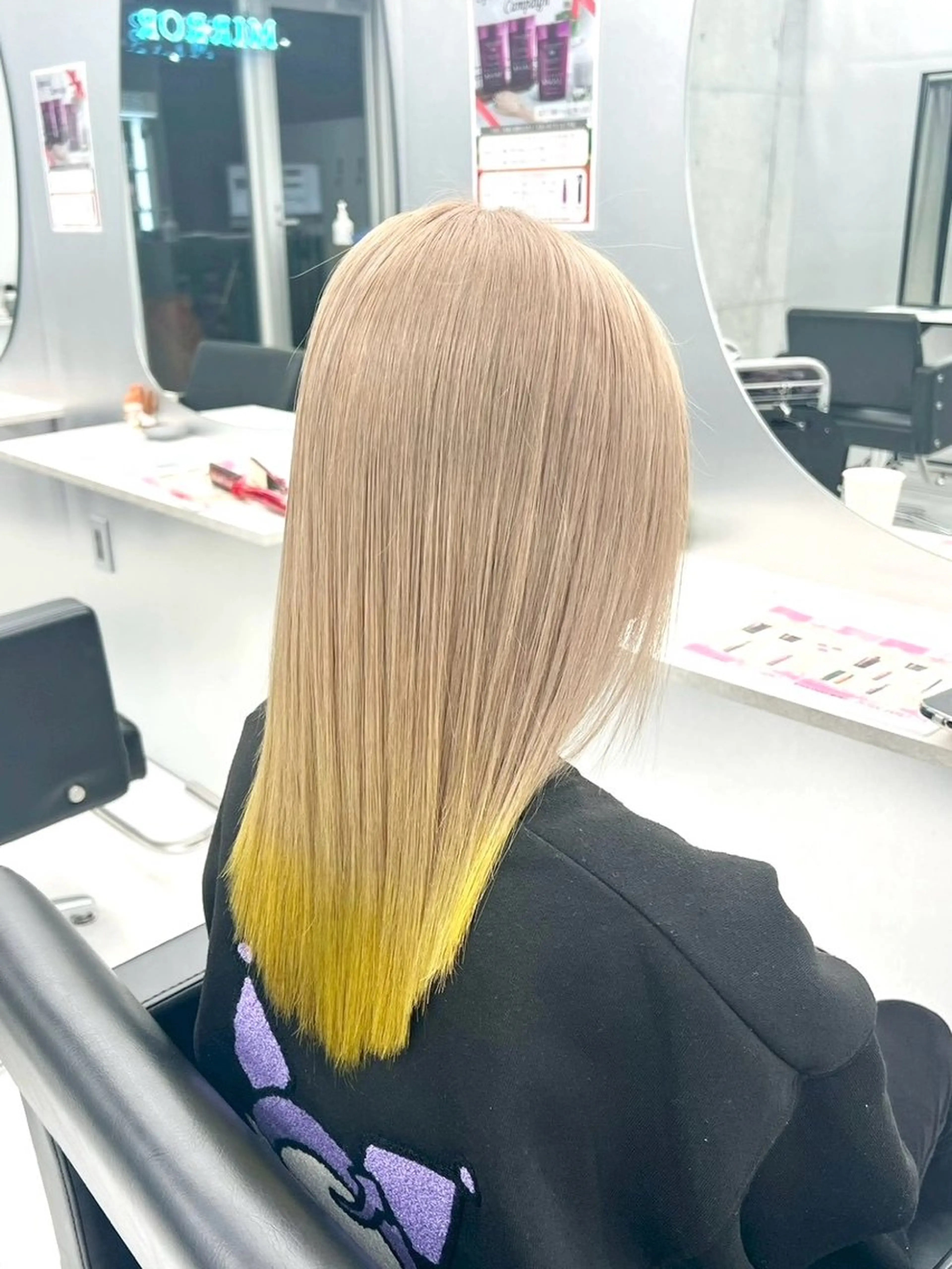 カラー 🦋ハイトーン×ア レンジ💫Leenaのヘアスタイル