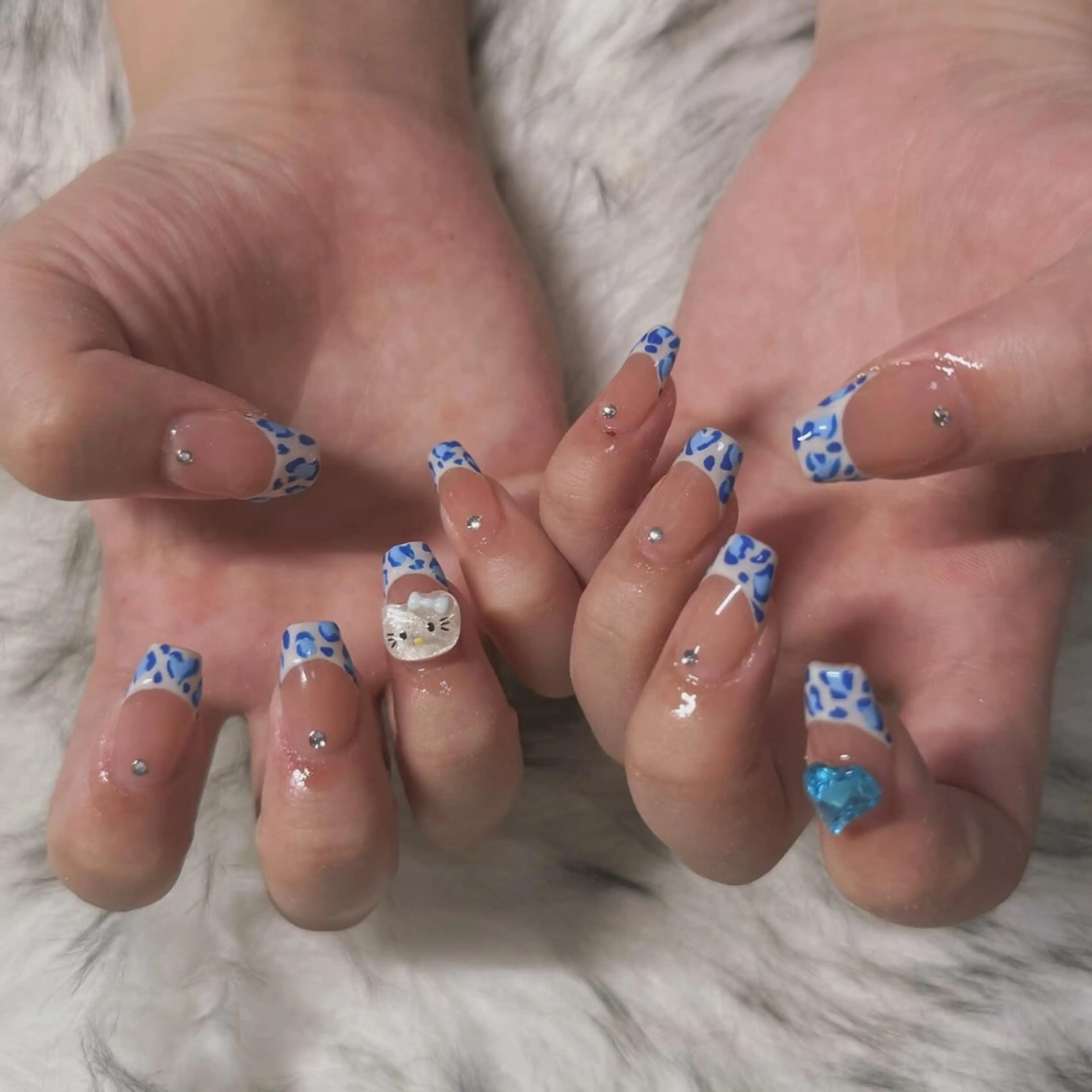 ロング ハンドネイル mao .のネイルデザイン