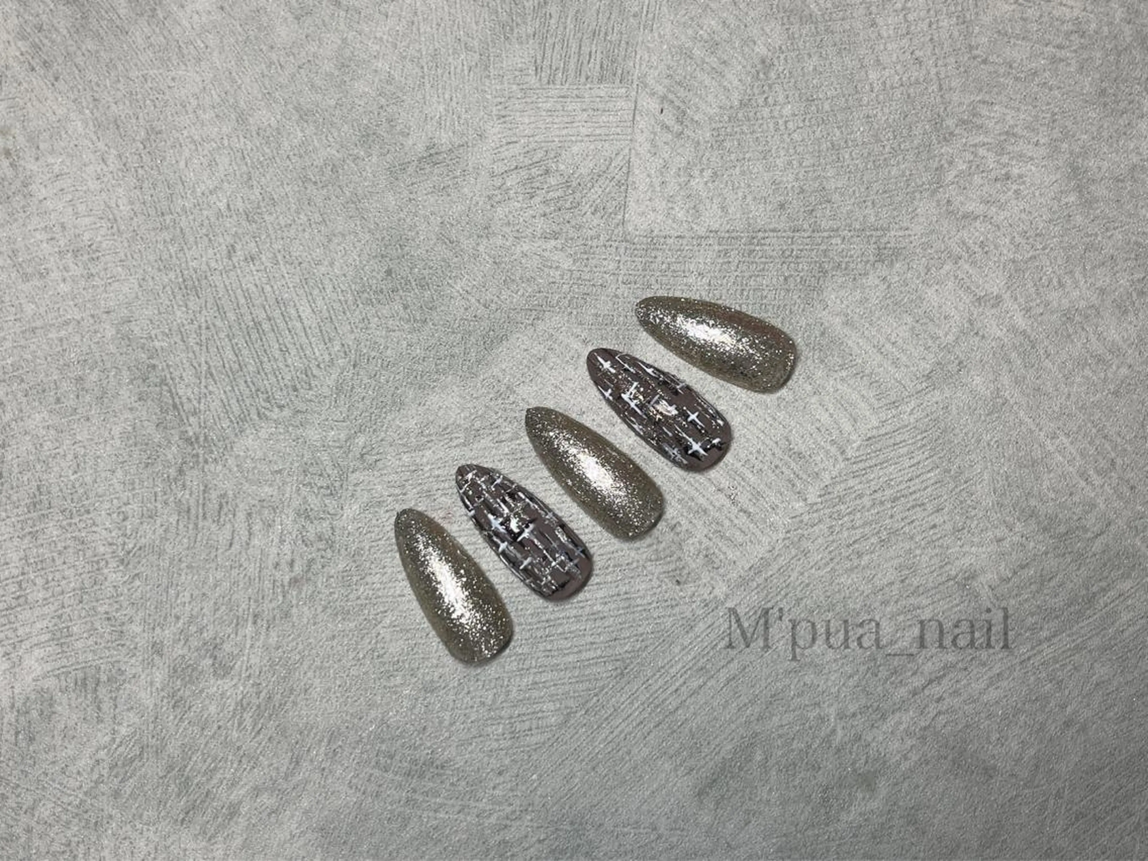 ネイル ツイードネイル ハンドネイル MIKA ♡の眉毛・アイブロウイメージ