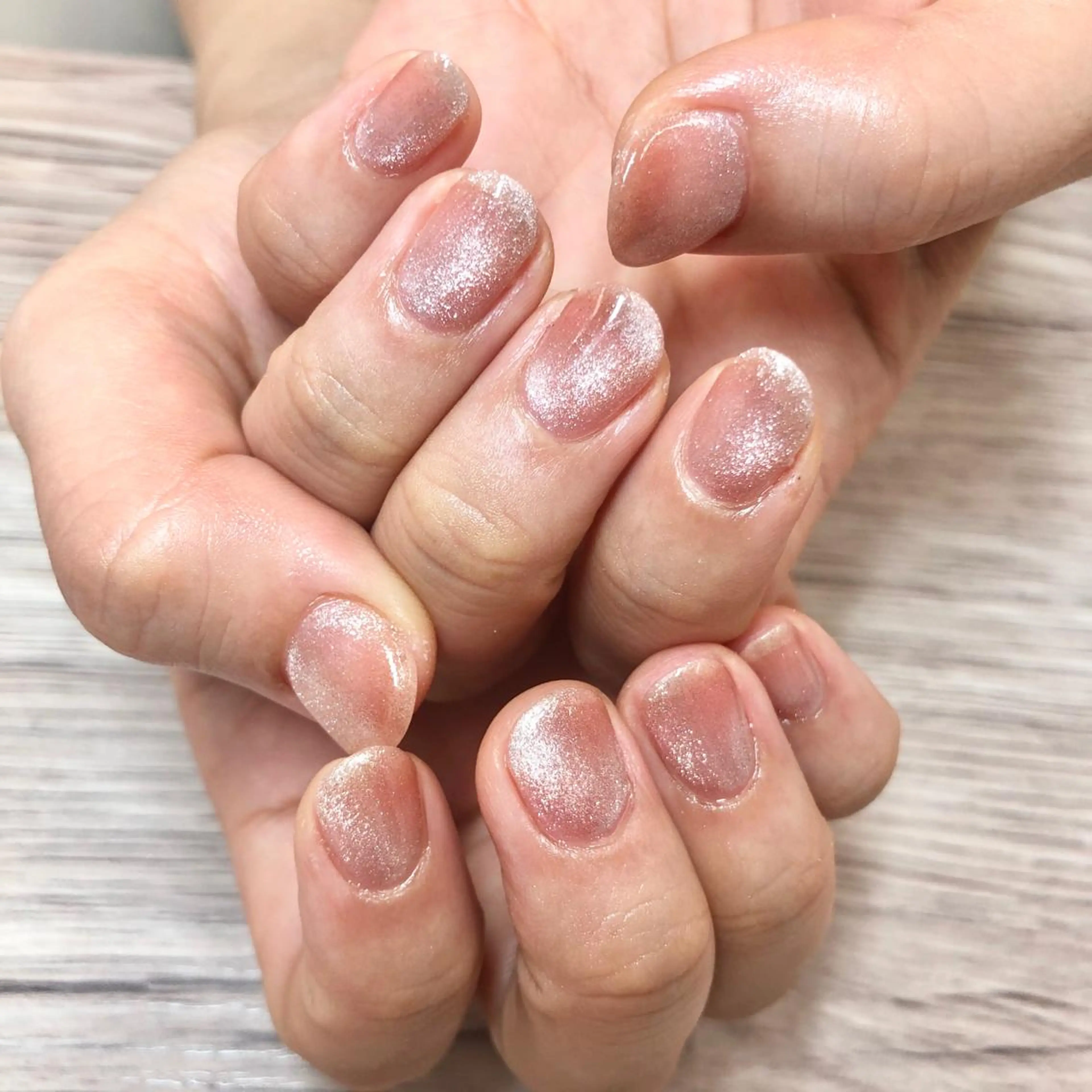 ネイル マグネットネイル ピンク ピンクベージュ ハンドネイル フットネイル 🎀AYAKO 🎀中韓ネイルのネイルデザイン