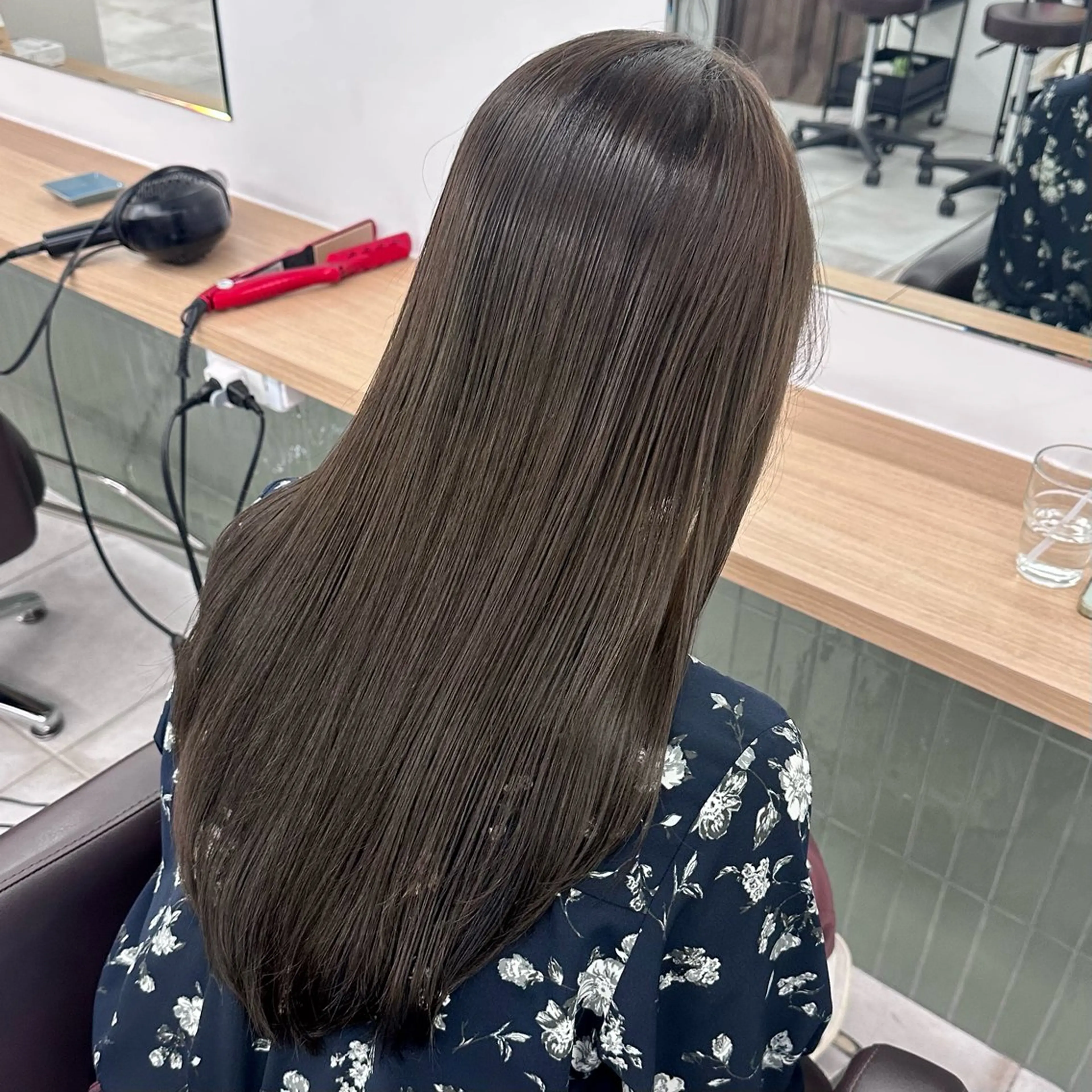 ロング カラー カット ヘアカラー トリートメント ブリーチなし/レイヤ ー特化🌈Tommyのヘアスタイル