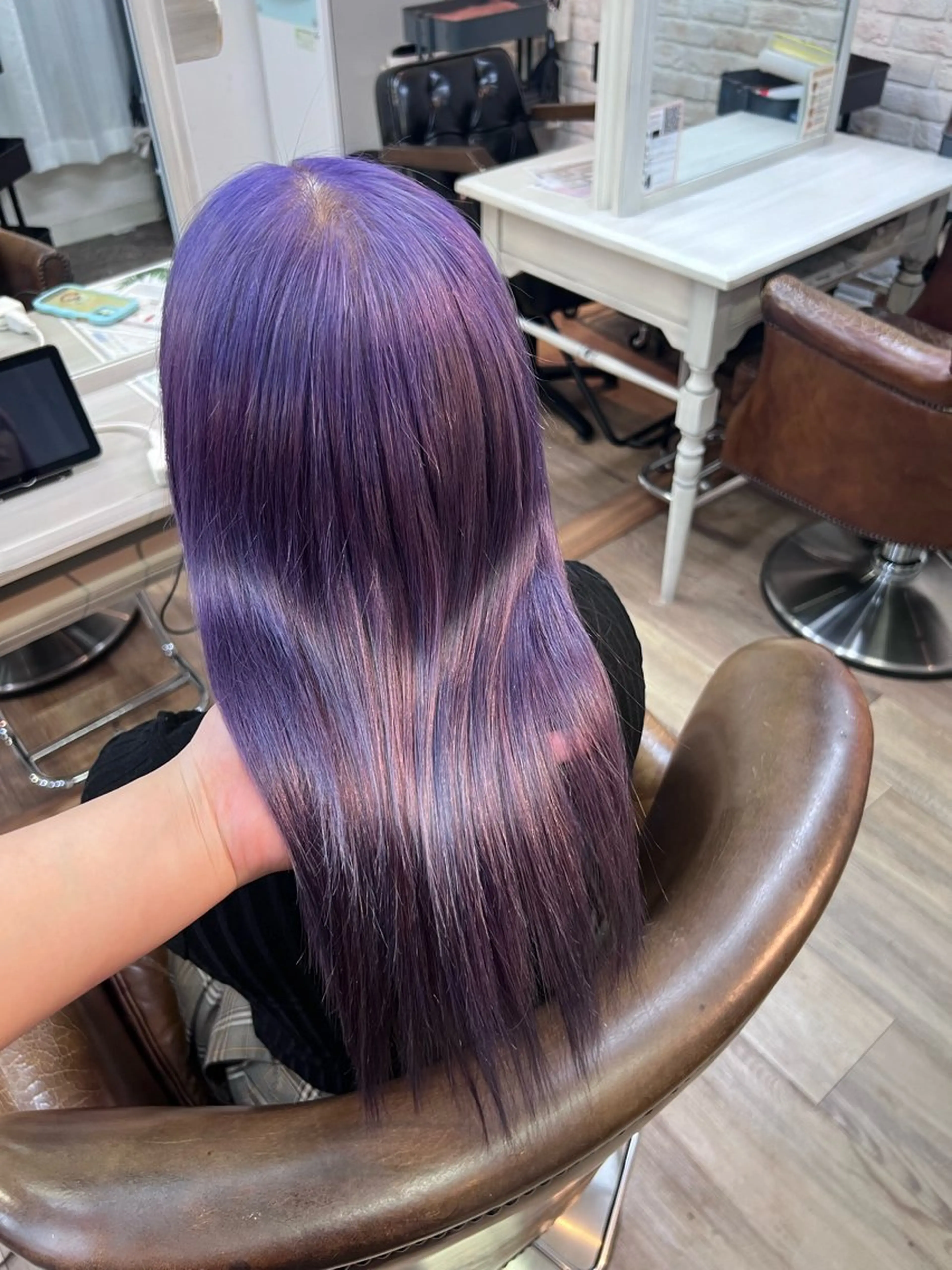 セミロング ヘアカラー ⚡️ エマ🥑のヘアスタイル