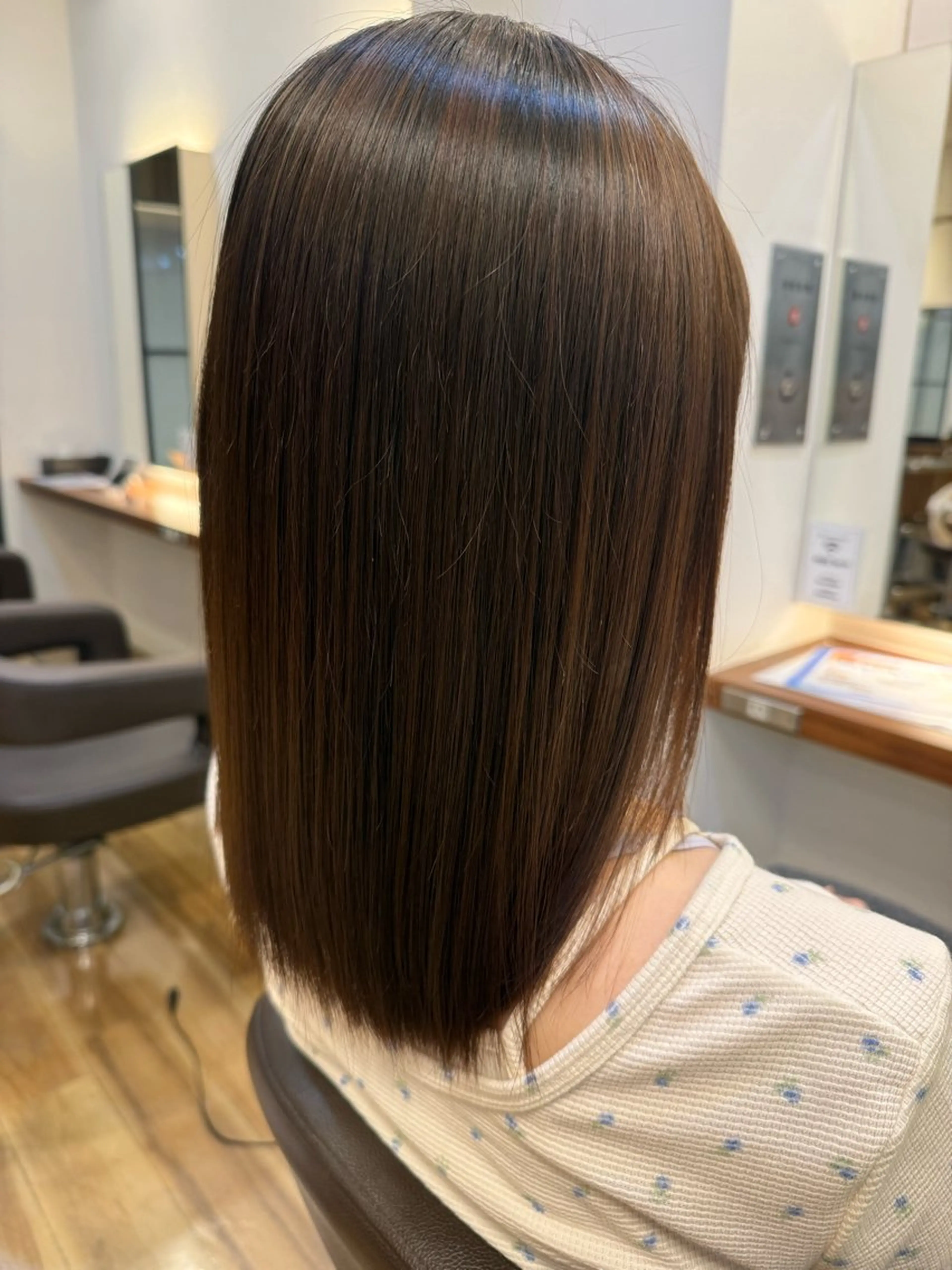 セミロング 縮毛矯正 縮毛矯正 すばる/縮毛矯正 /似合わせカラーのヘアスタイル