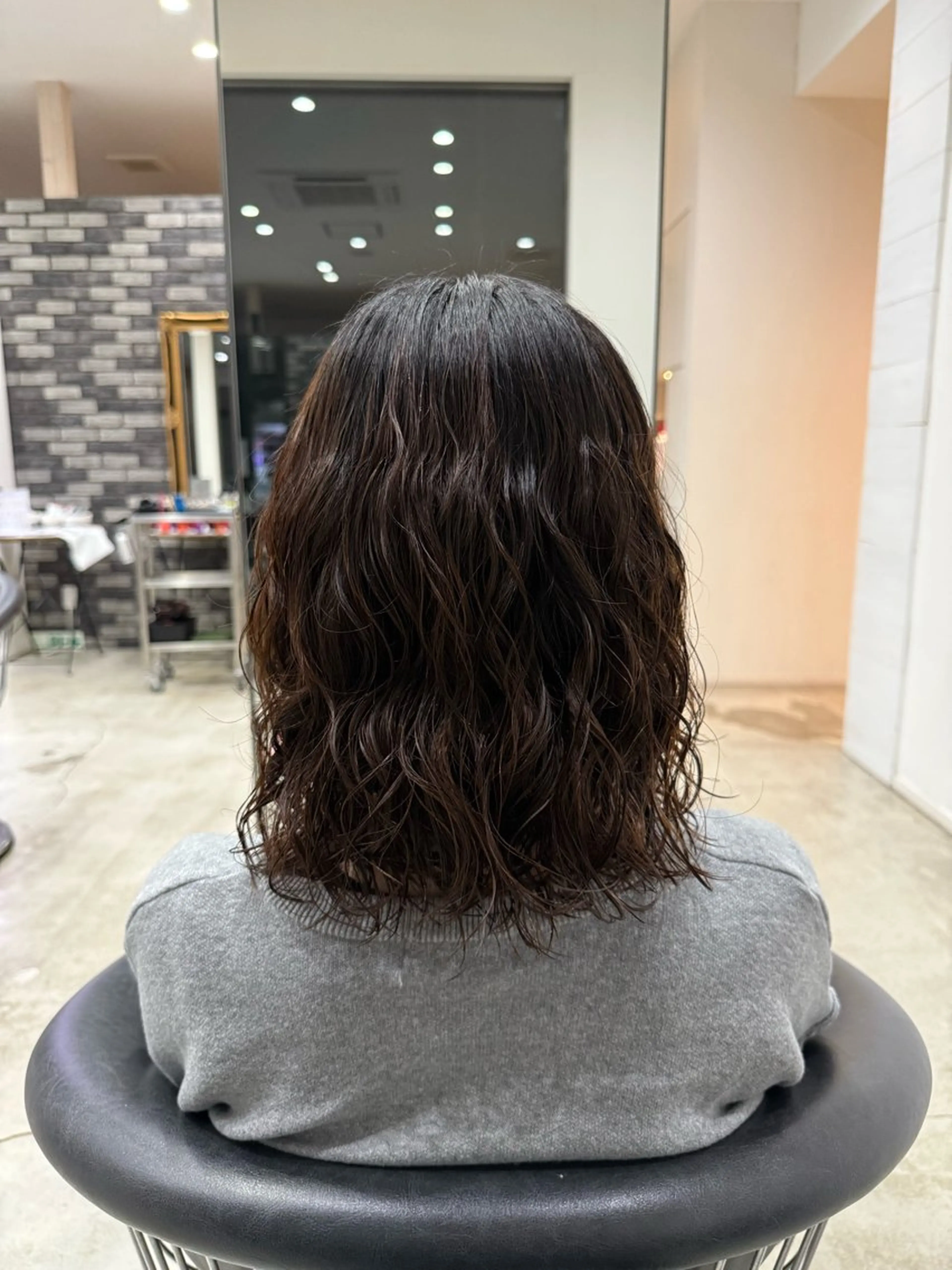 ミディアム パーマ ミディアムパーマ カット パーマ 芳賀 風斗のヘアスタイル