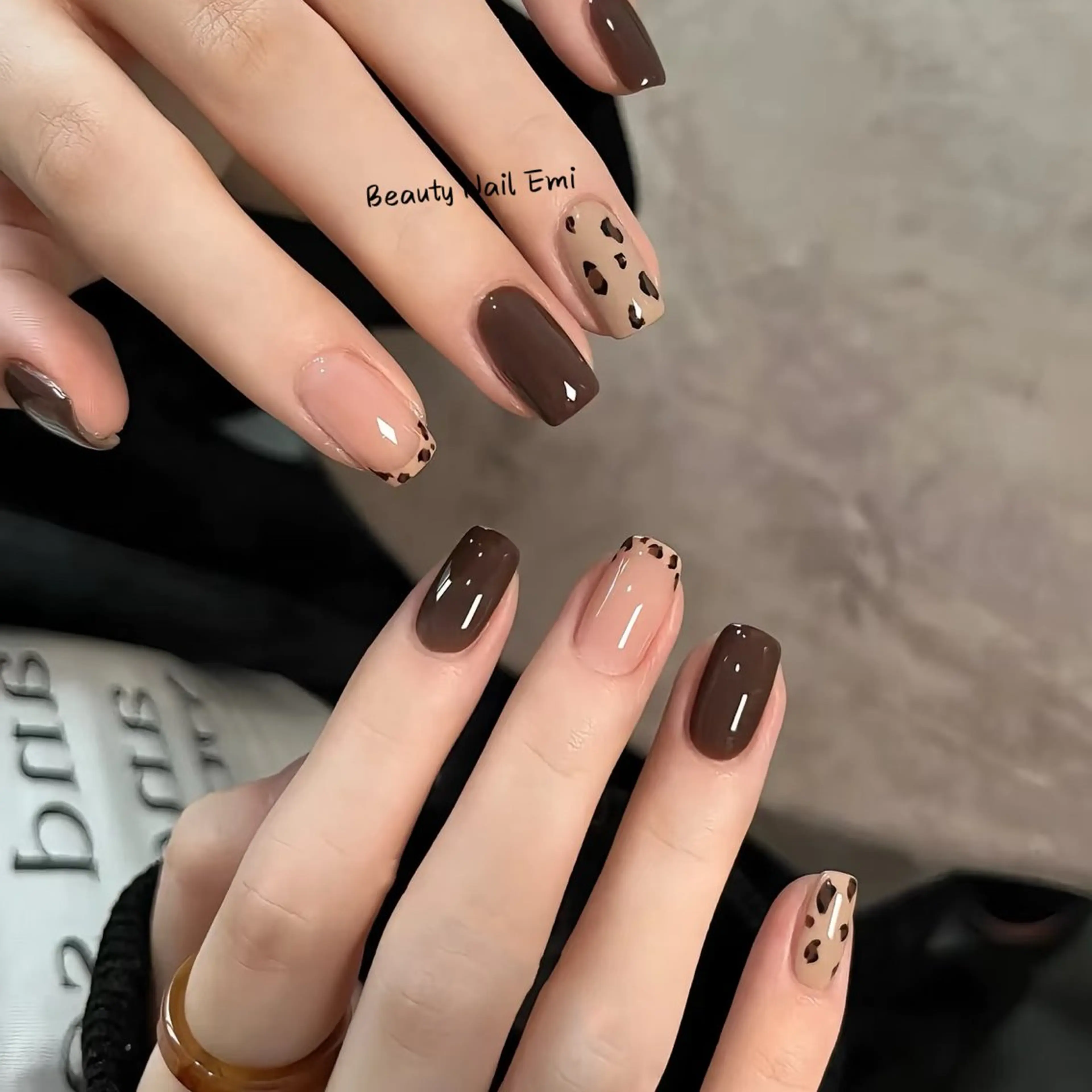 ✨持ち込みデザイン(両手シンプルアート4本)✨ 初回ソフトジェルオフ無料の写真