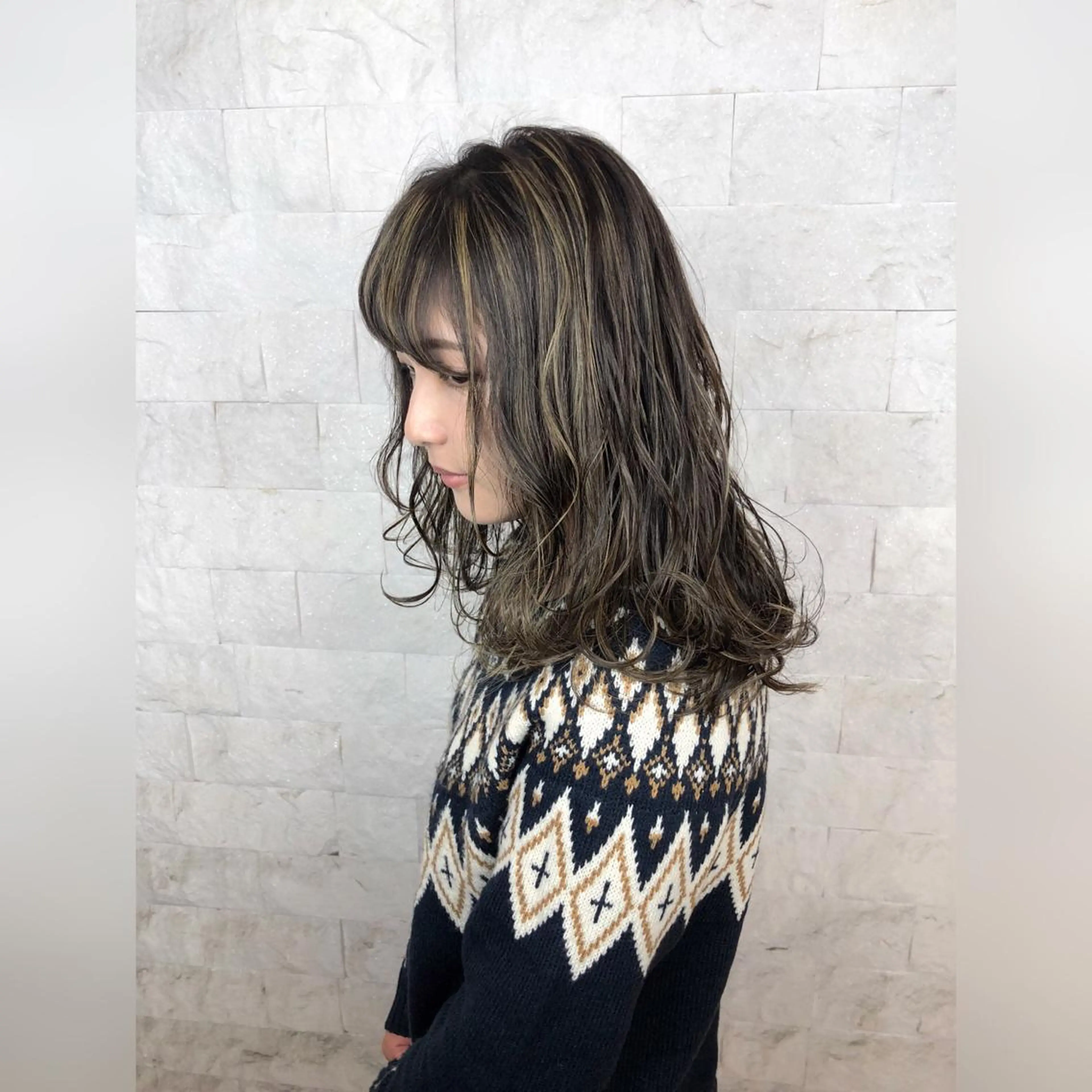 セミロング カラー ベージュカラー ハイライトカラー ハイライト 圧倒的美髪ストレート ツダケイタロウのヘアスタイル