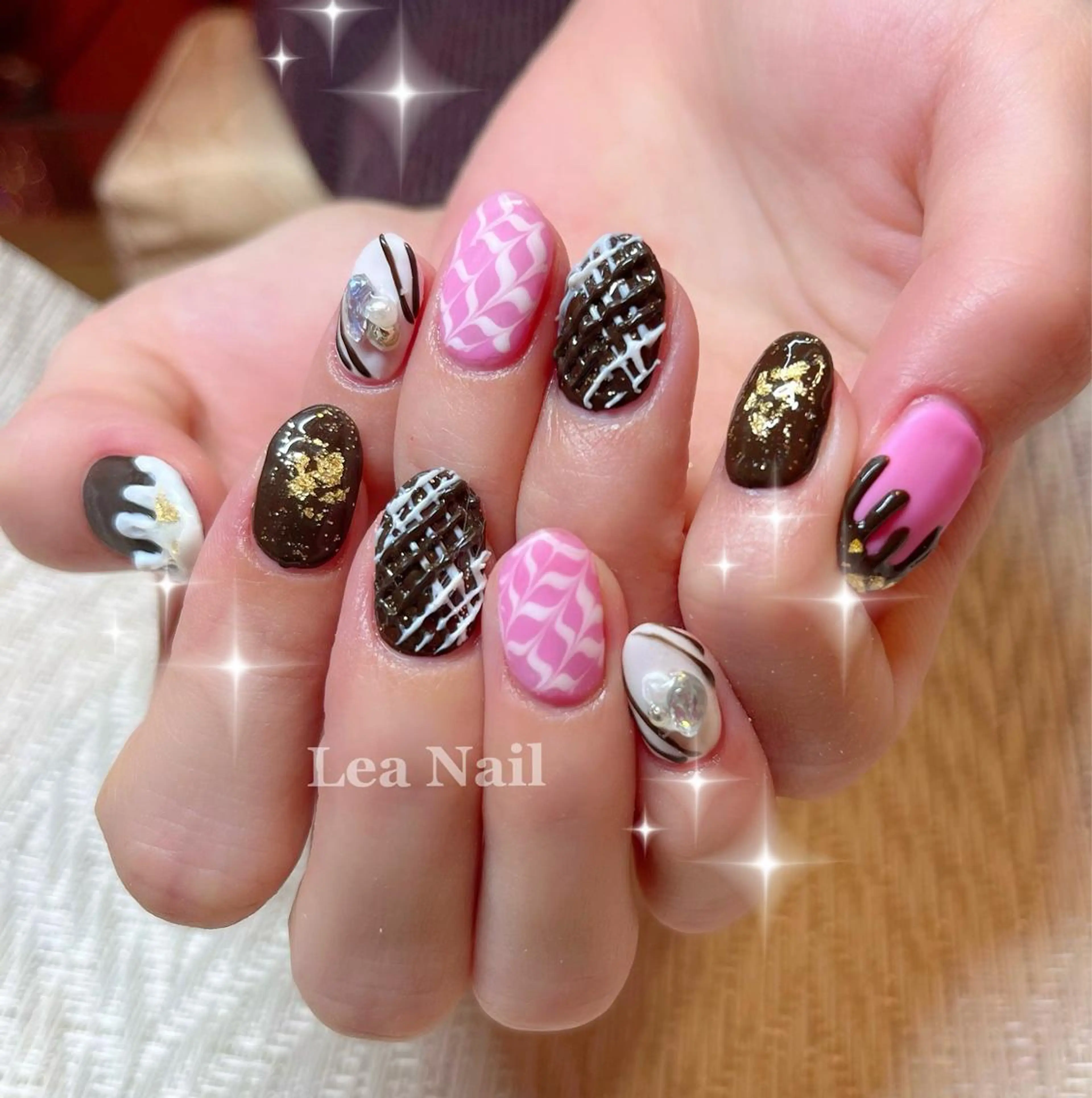 ネイル マットネイル バレンタイン Lea Nailのネイルデザイン