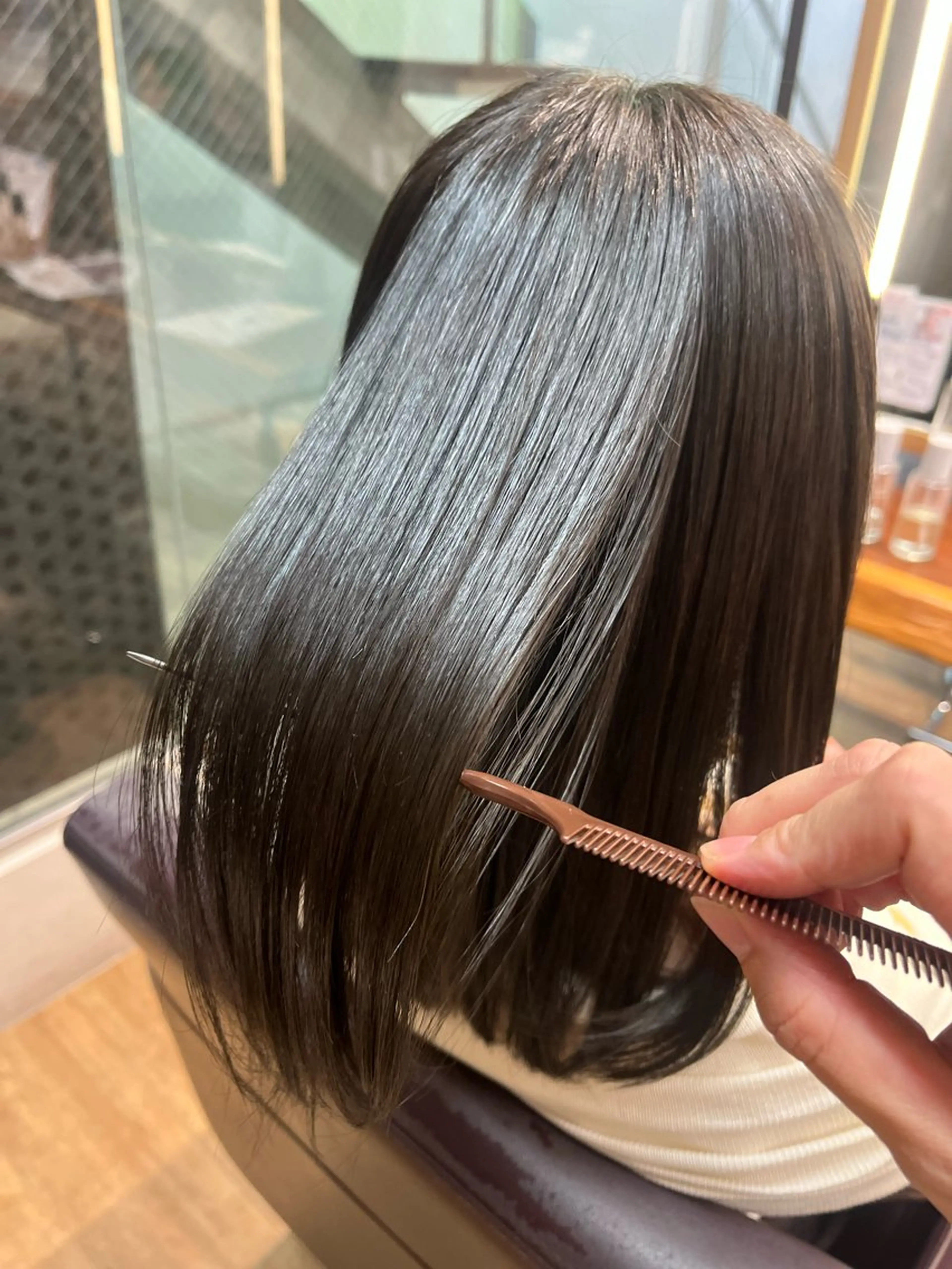 ミディアム カラー グレージュ オリーブグレージュ オリーブグレー ボブ 髪質改善 ヘアカラー トリートメント 透明感カラー/ 髪質改善/レイヤーのヘアスタイル