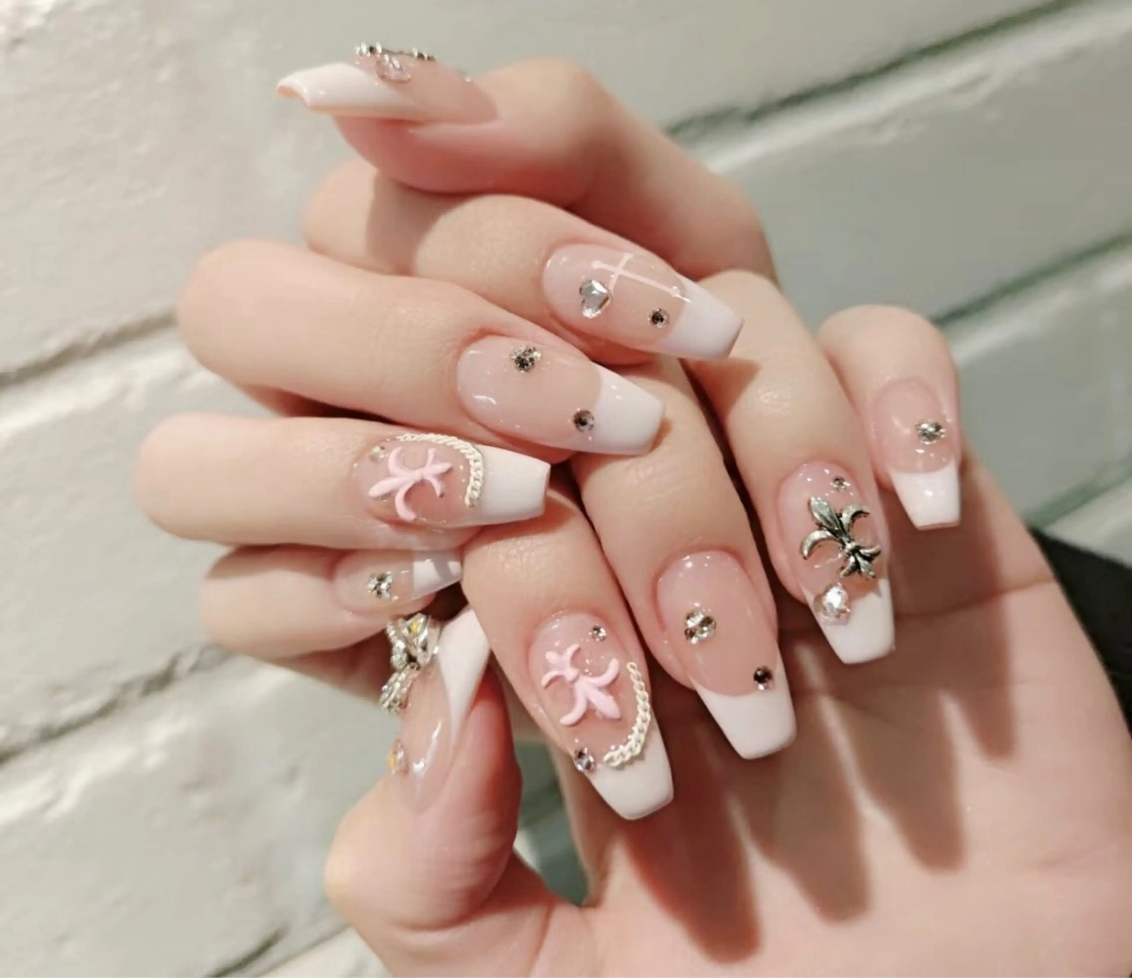 ネイル ハンドネイル ハンドケア 🍑 momo_nailのネイルデザイン