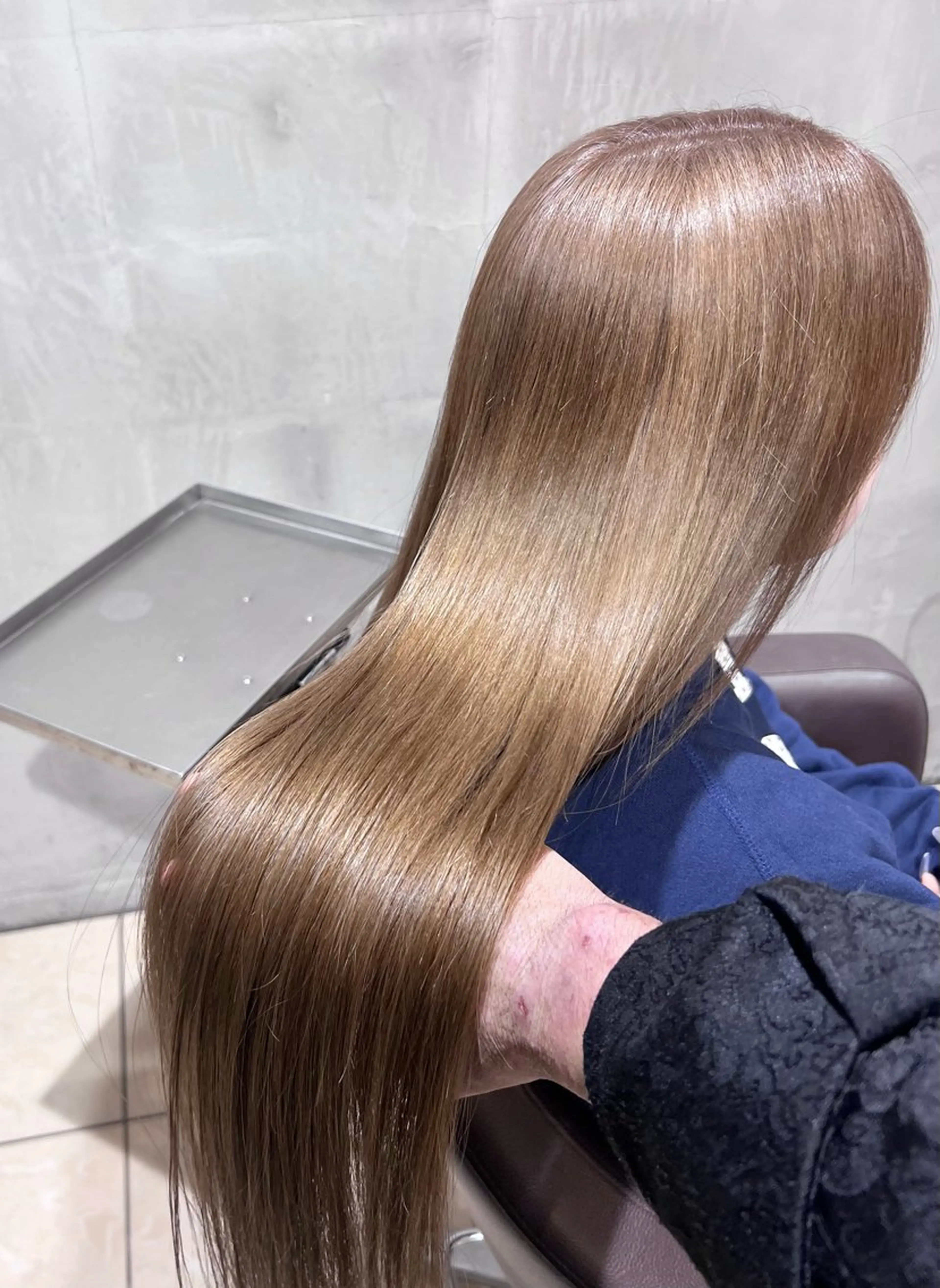 ロング カラー ベージュカラー ミルクティーベージュ 坂本 優輝のヘアスタイル