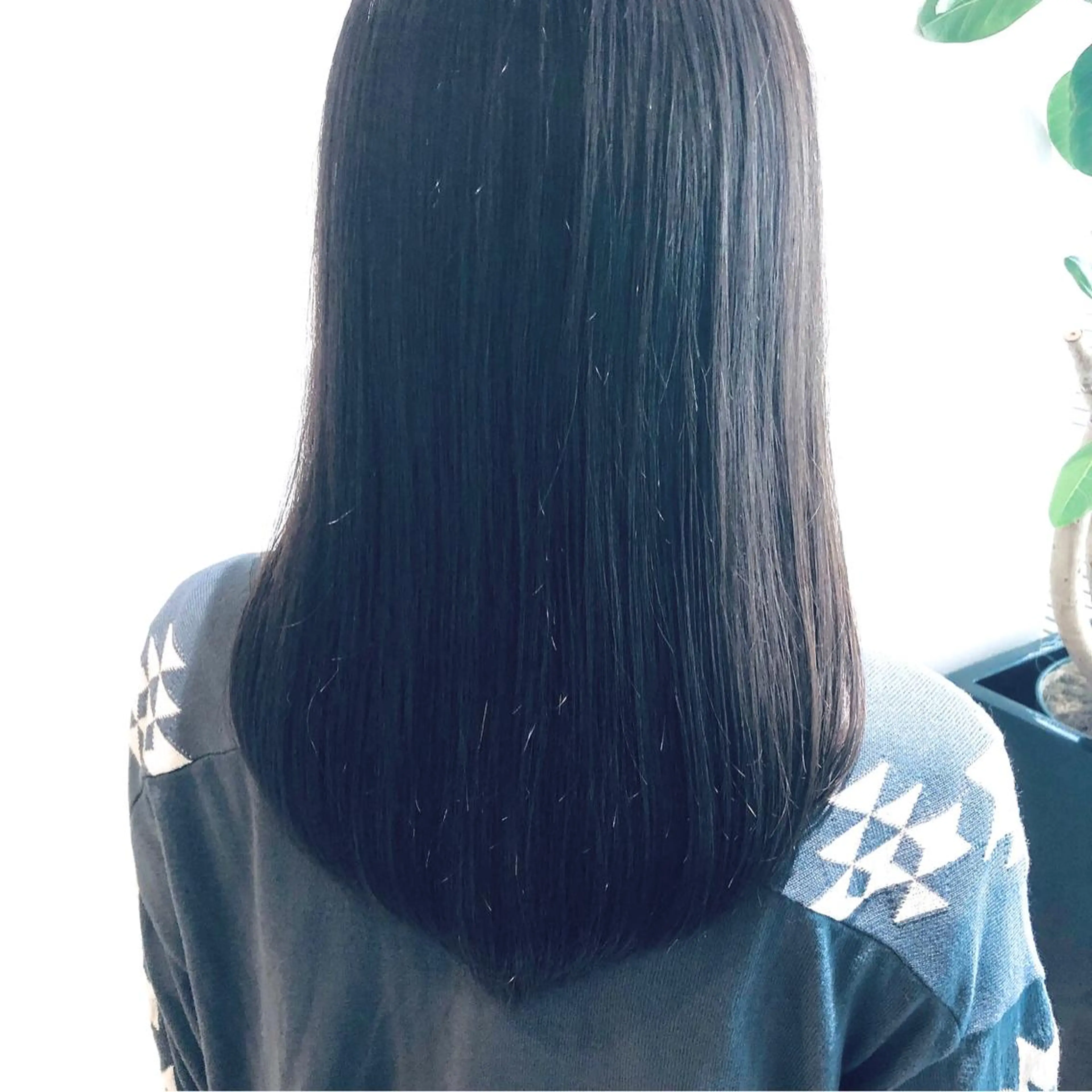 セミロング CYNTHIADUE 店長｜ IRISUのヘアスタイル