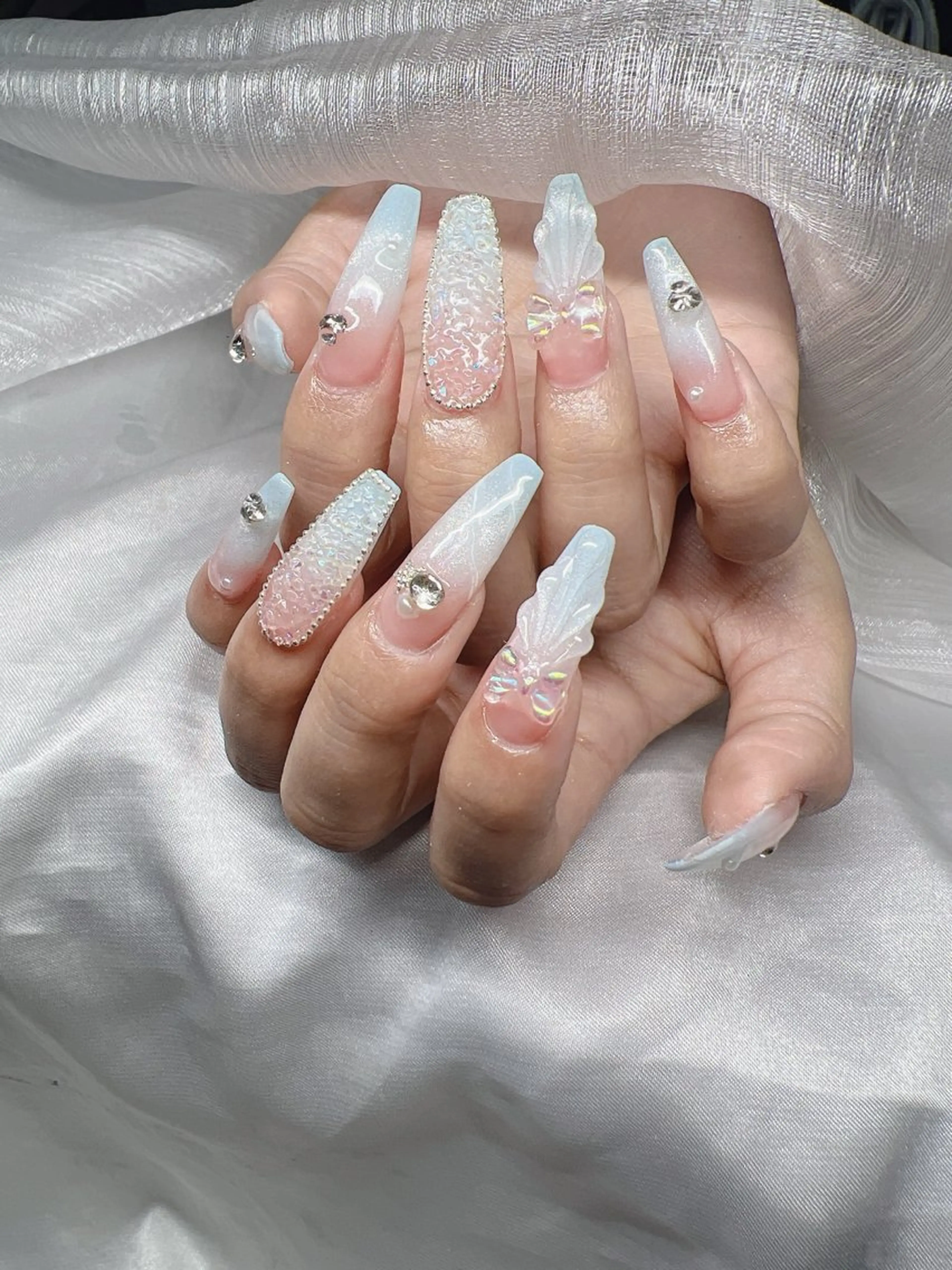 ネイル ハンドネイル Lee Nailsのネイルデザイン