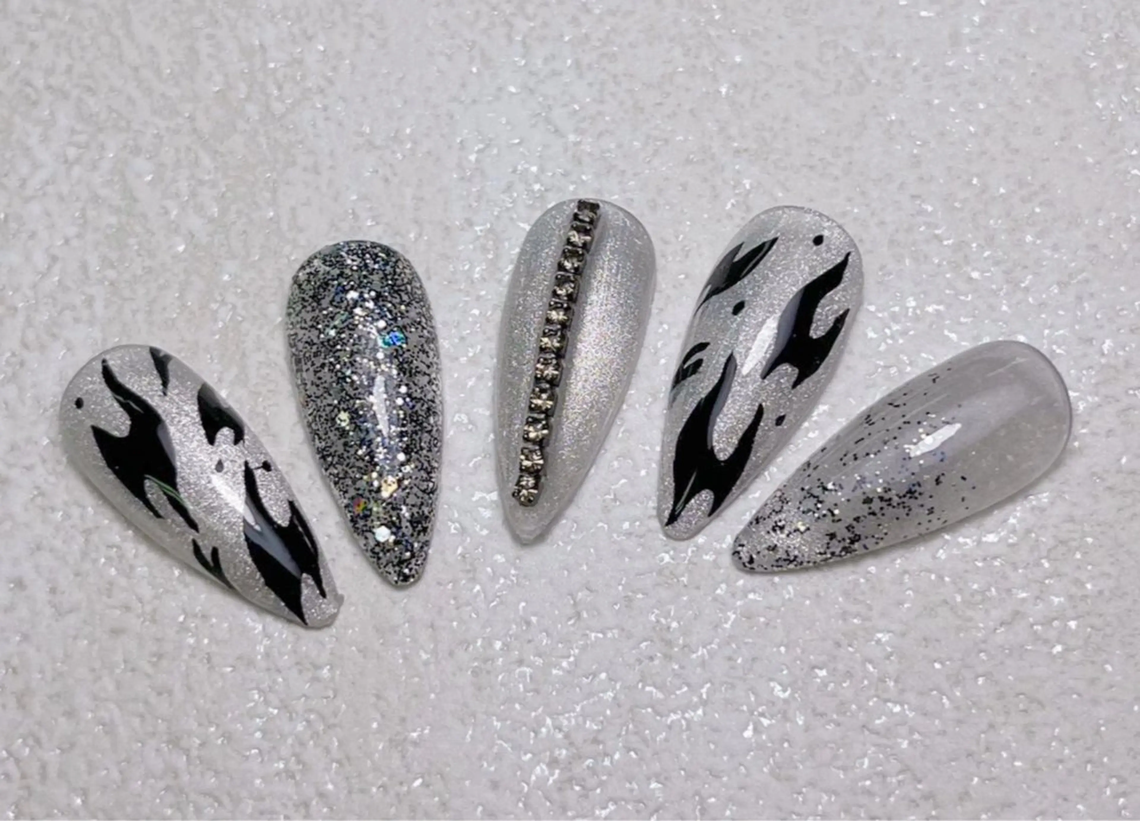 ネイル ハンドネイル lucky nail 歌舞伎町のネイルデザイン