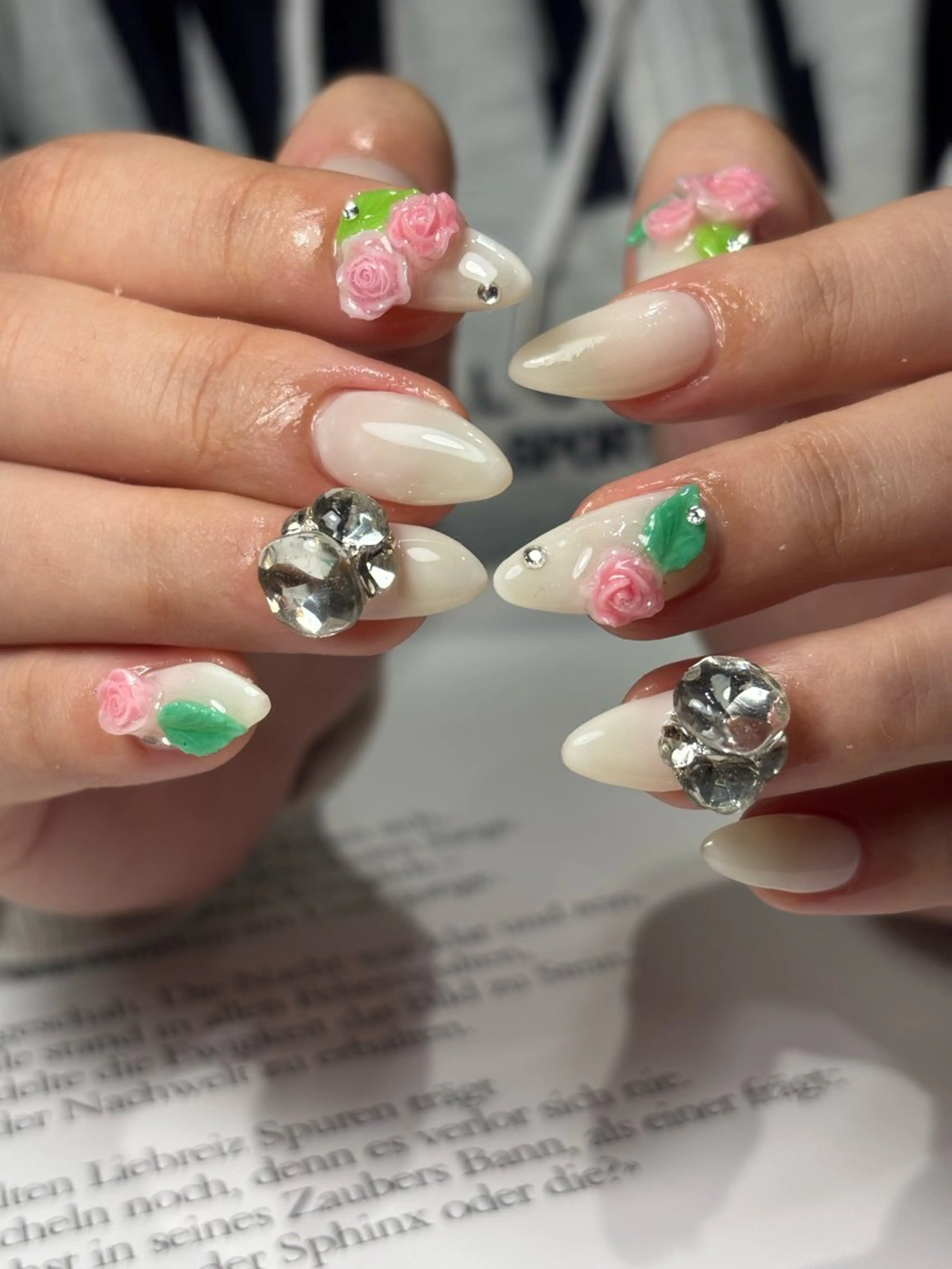 ネイル ハンドネイル K. Yukoのネイルデザイン