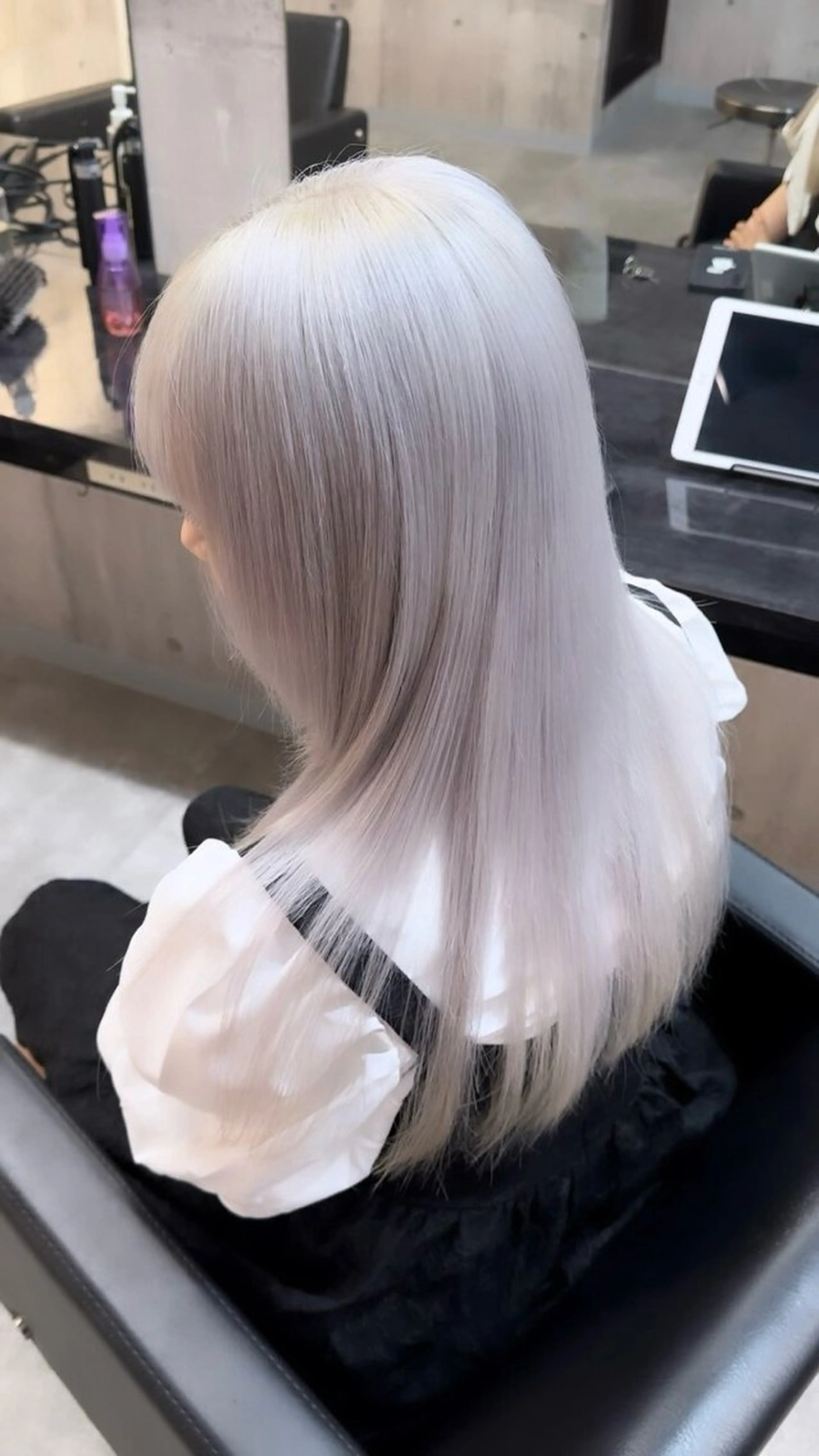 "💎2回ブリーチ💎"カット+ブリーチ2回+カラー／三宮/ケアブリーチ／インナーカラーの写真