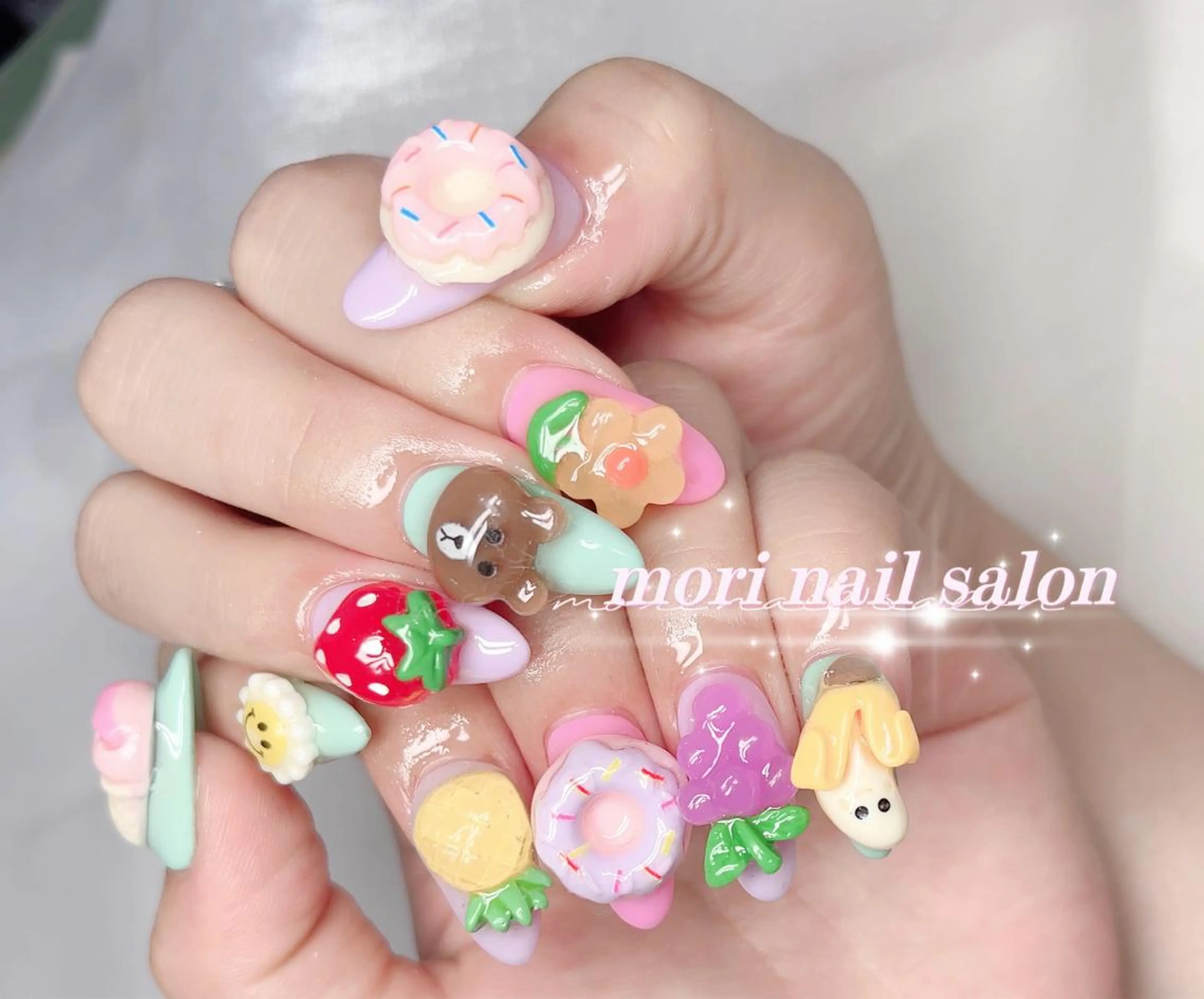ネイル ハンドネイル 森 ネイルサロンのネイルデザイン