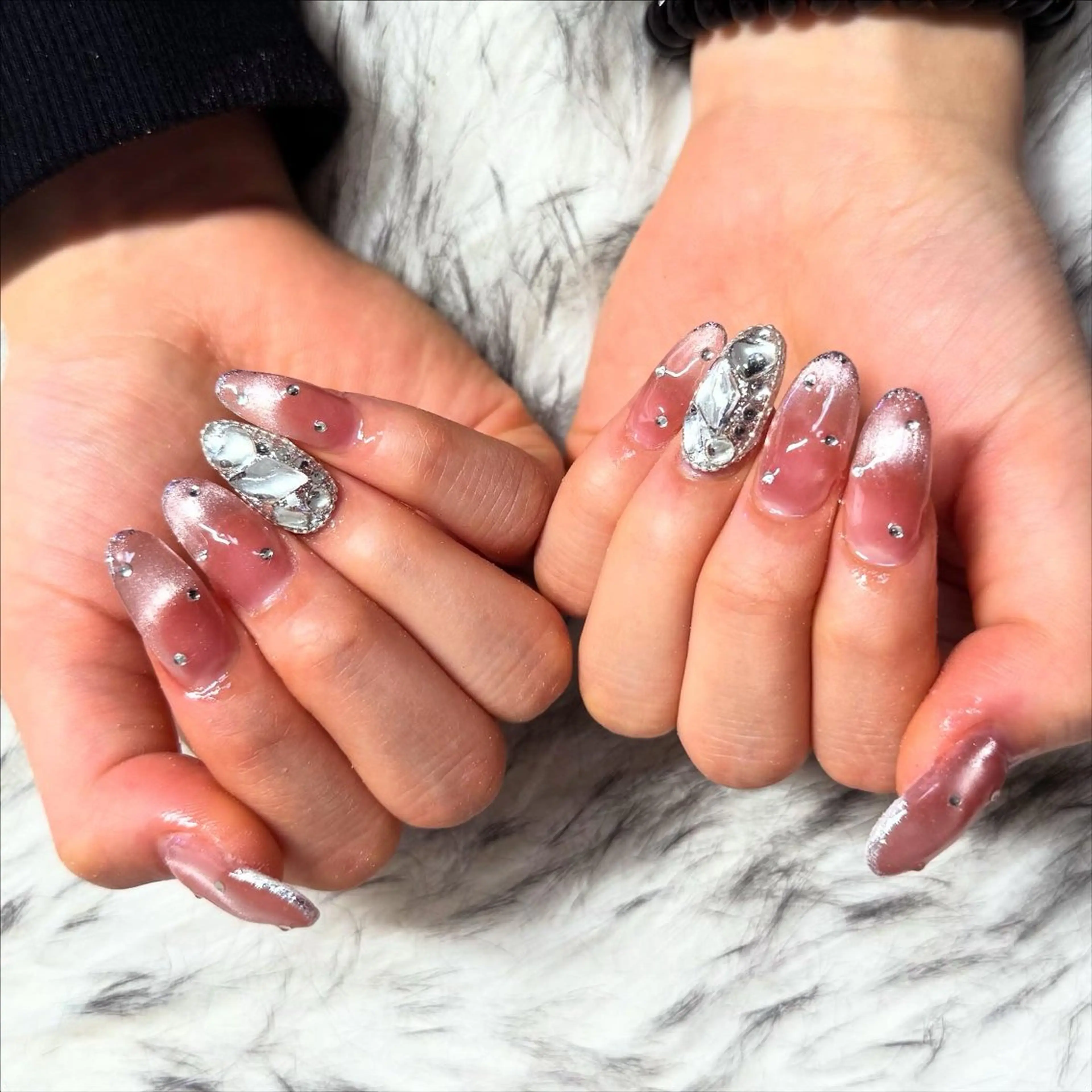 ロング ハンドネイル mao .のネイルデザイン