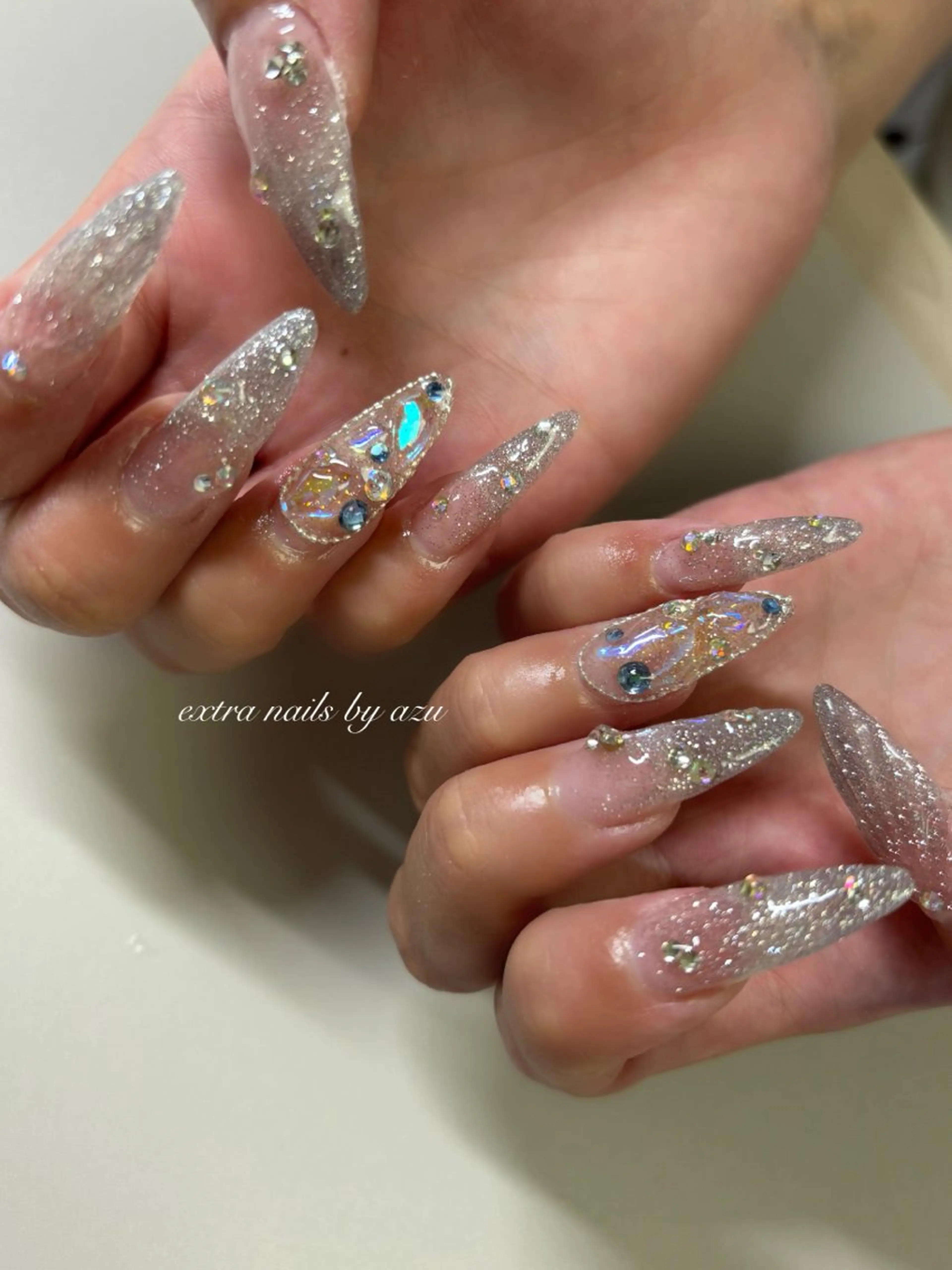 ネイル アートネイル フラッシュネイル キラキラネイル ワンホンネイル ハンドネイル extranails ／lemellaのネイルデザイン