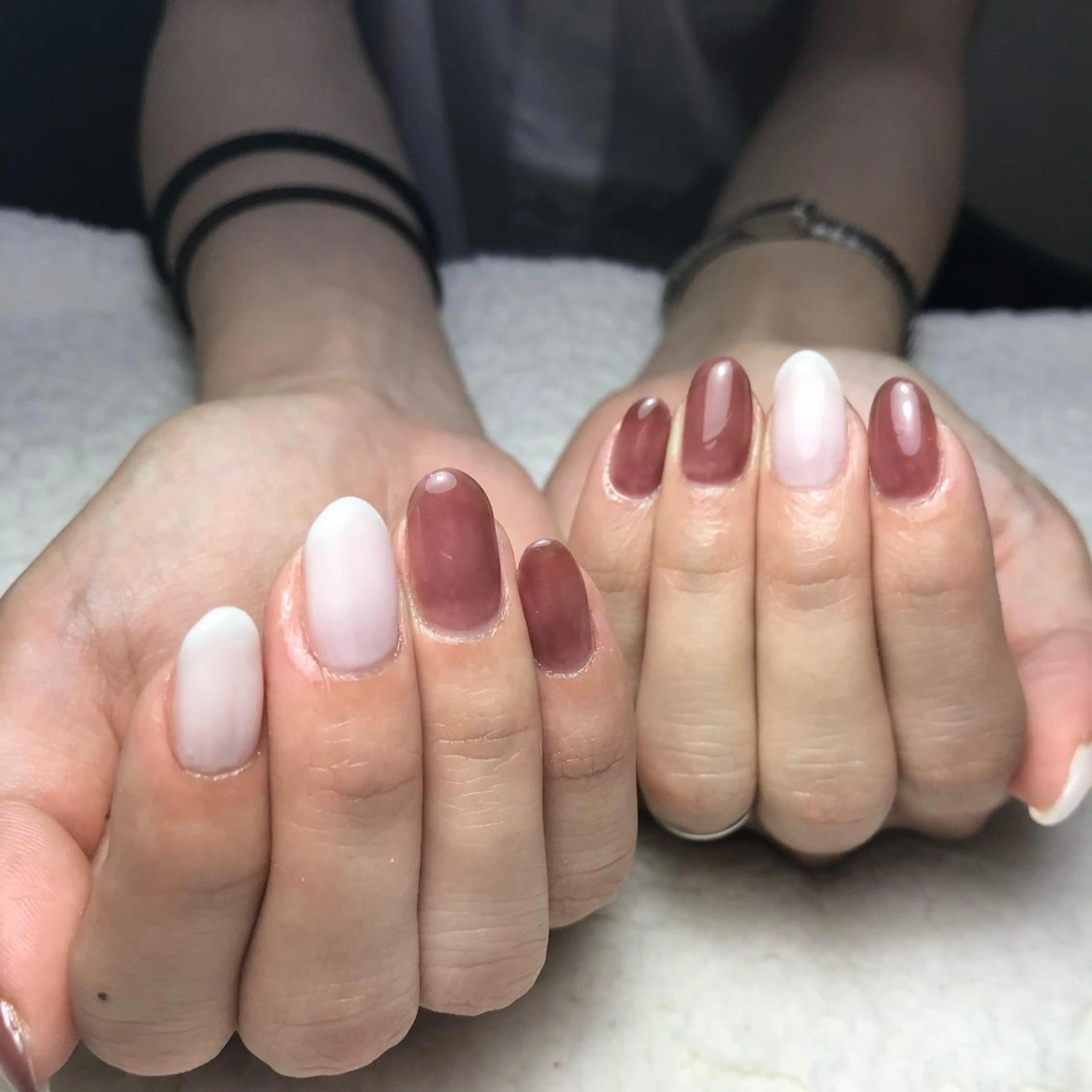 ネイル ブラウン ハンドネイル COCO +のエステ・リラクイメージ