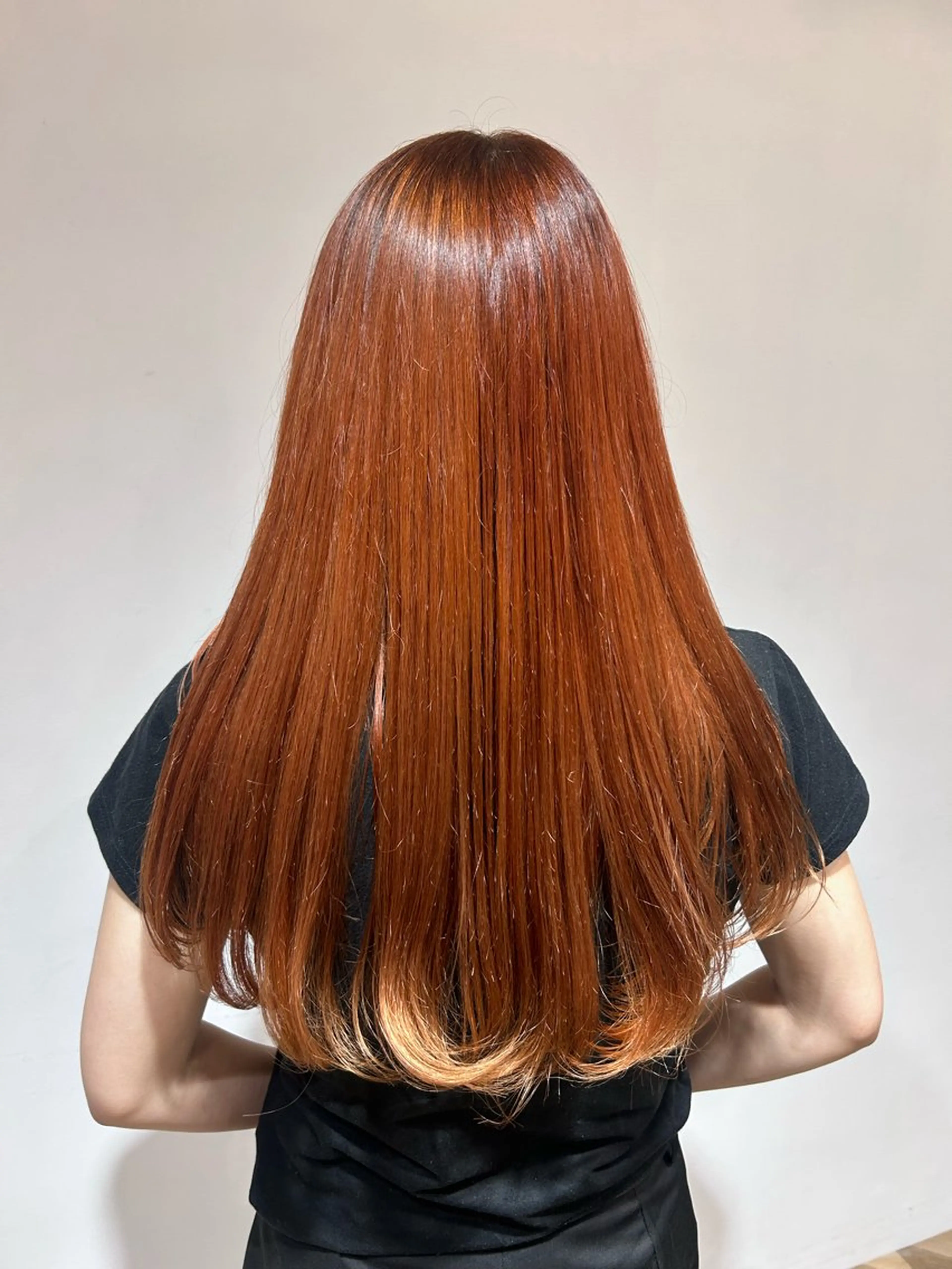 カラー かがやしづ ⭐️ハイトーンのヘアスタイル