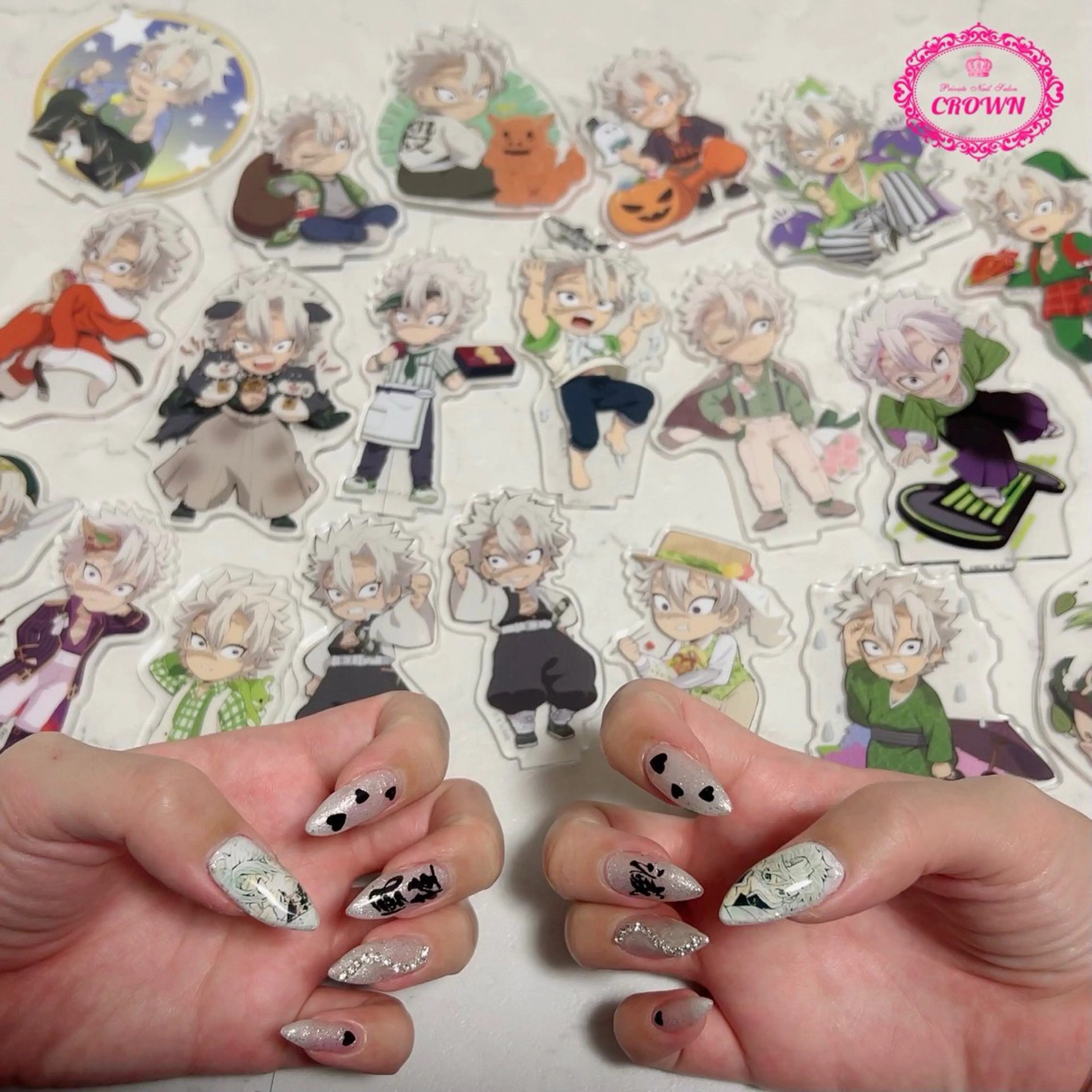 ネイル CROWN プライベートサロンのネイルデザイン