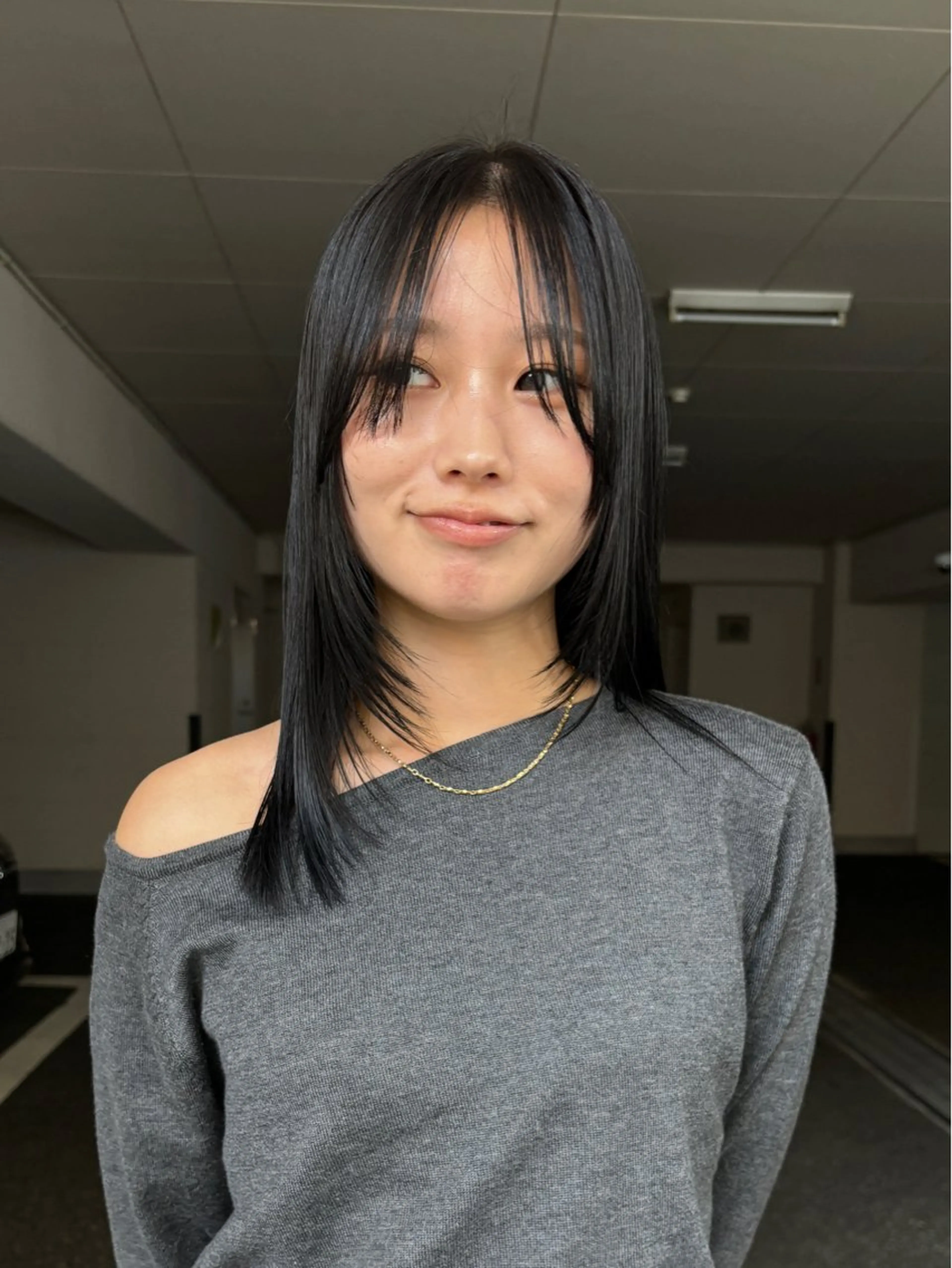 セミロング カット ヘアカラー トリートメント saya/似合わせ /透明感カラーのヘアスタイル