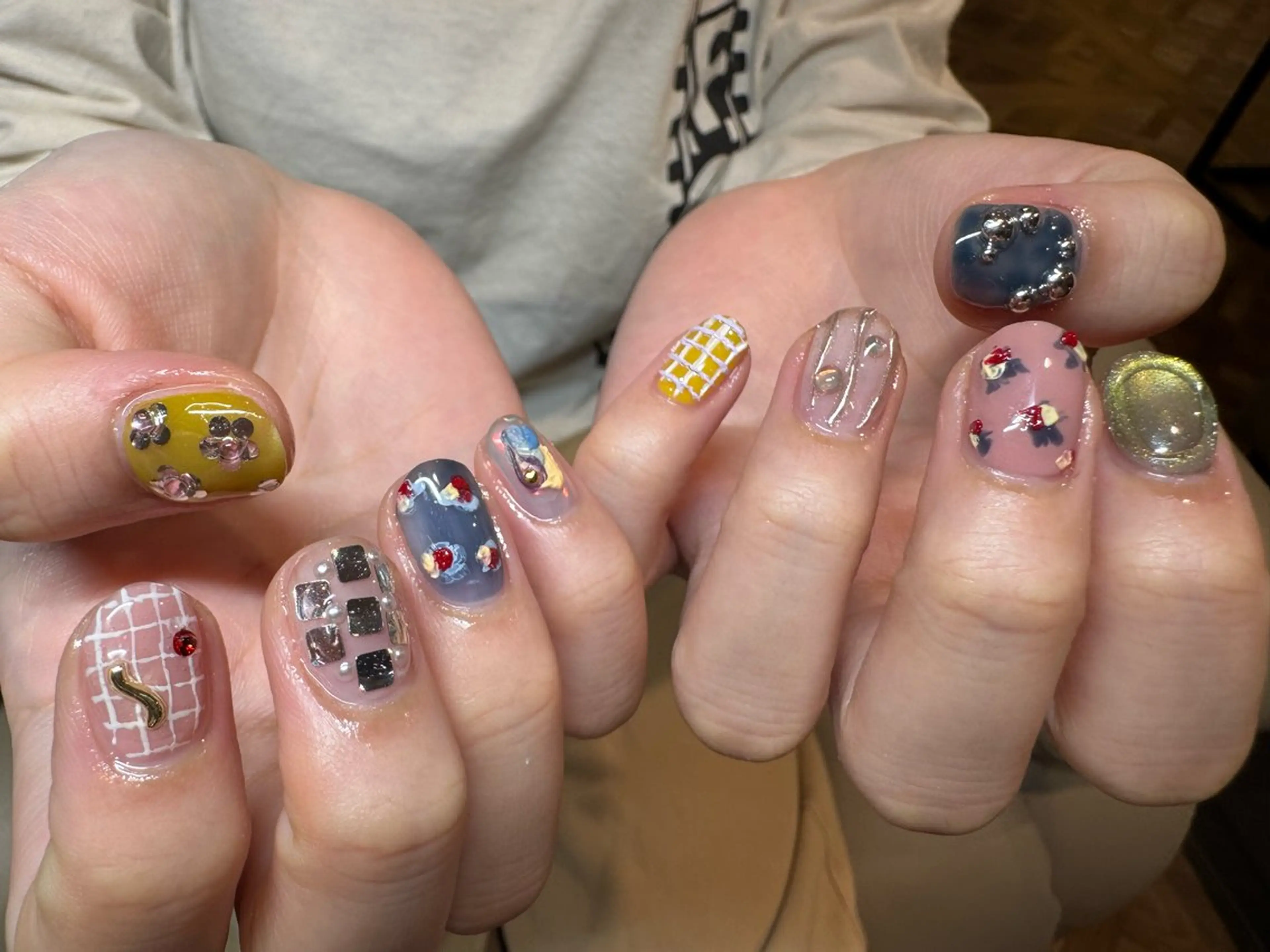 ネイル 春ネイル tsumeasobi 🪬macoのネイルデザイン