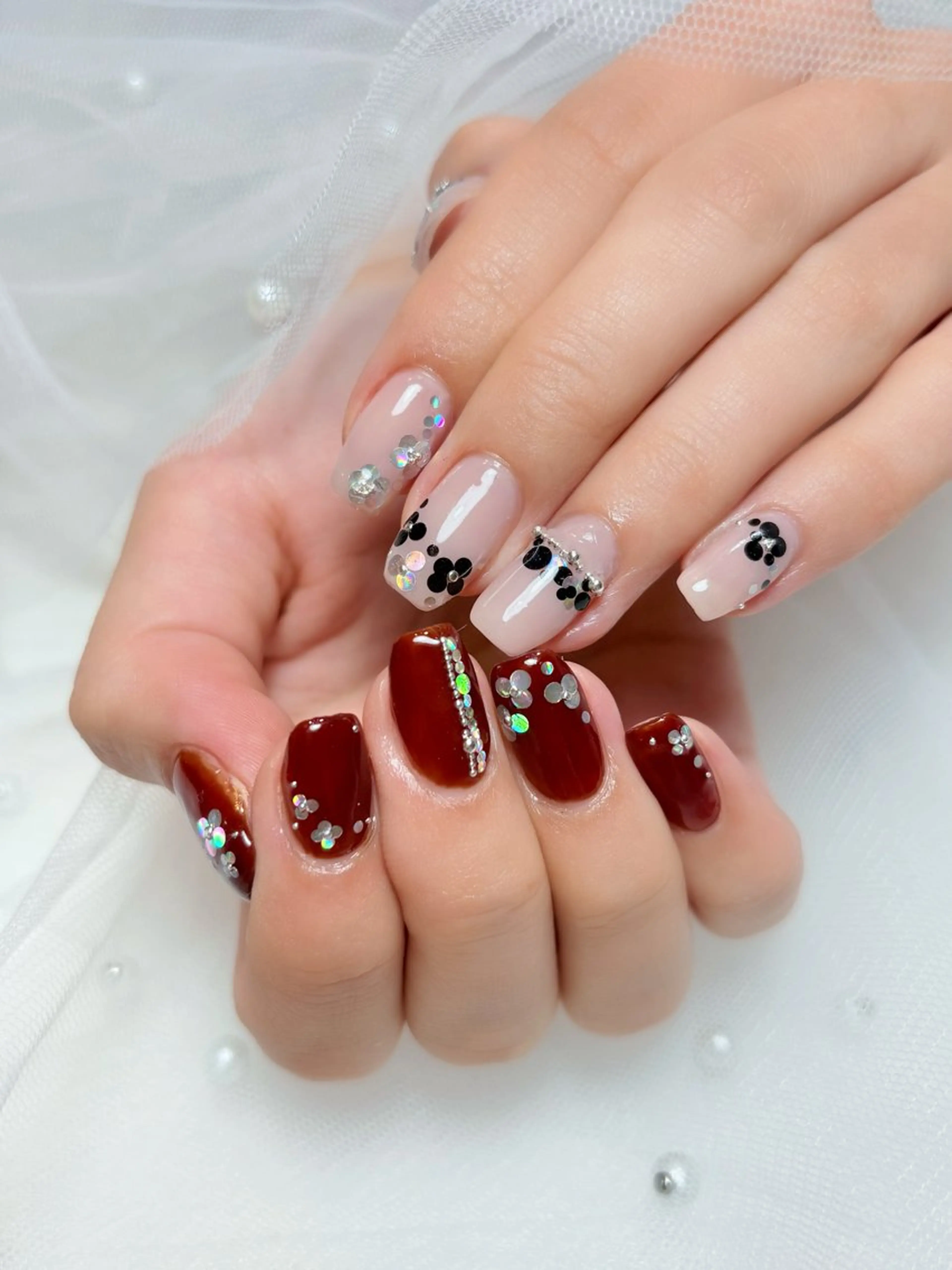 ネイル AneMone Lisaのネイルデザイン