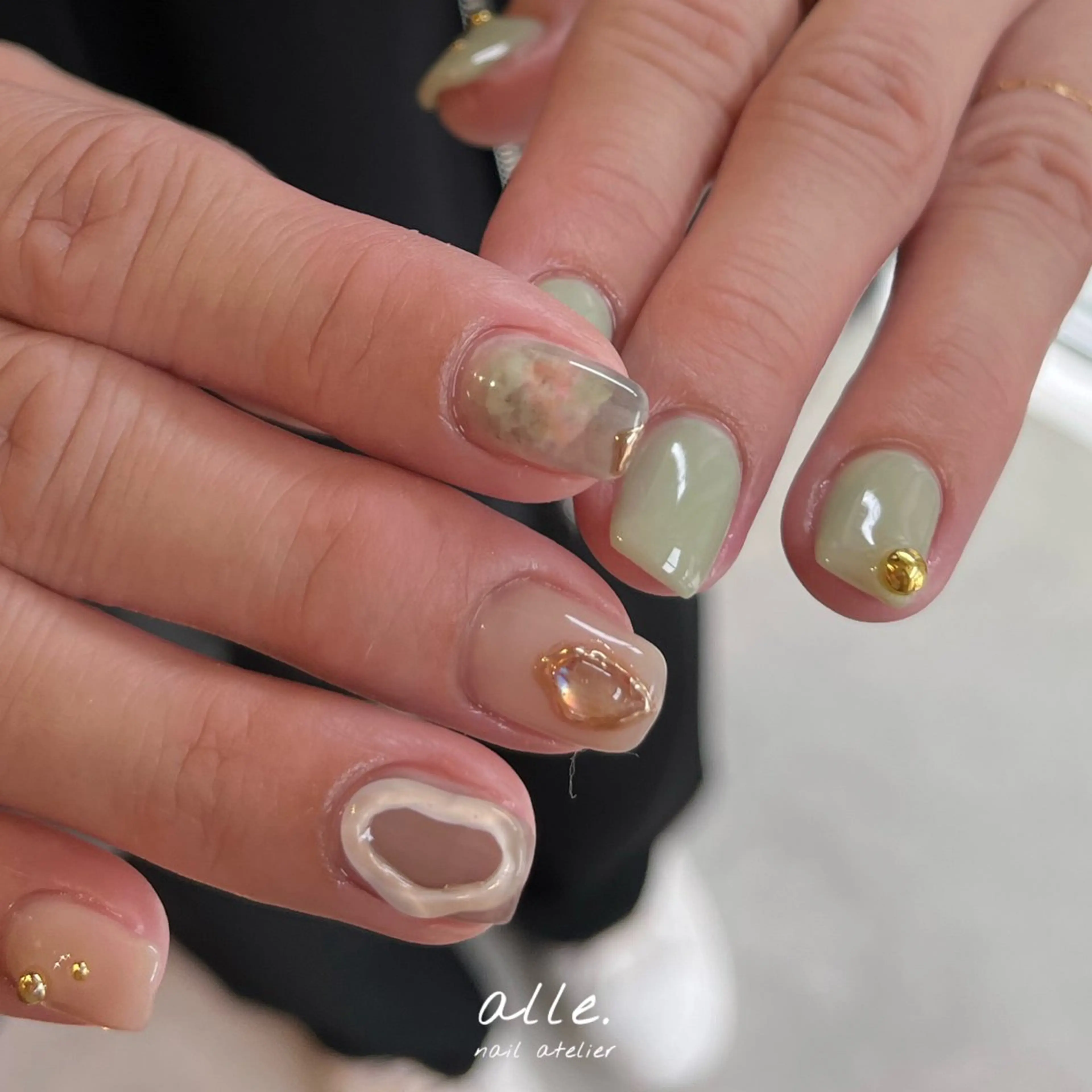 ネイル ハンドネイル atelier alle.のネイルデザイン