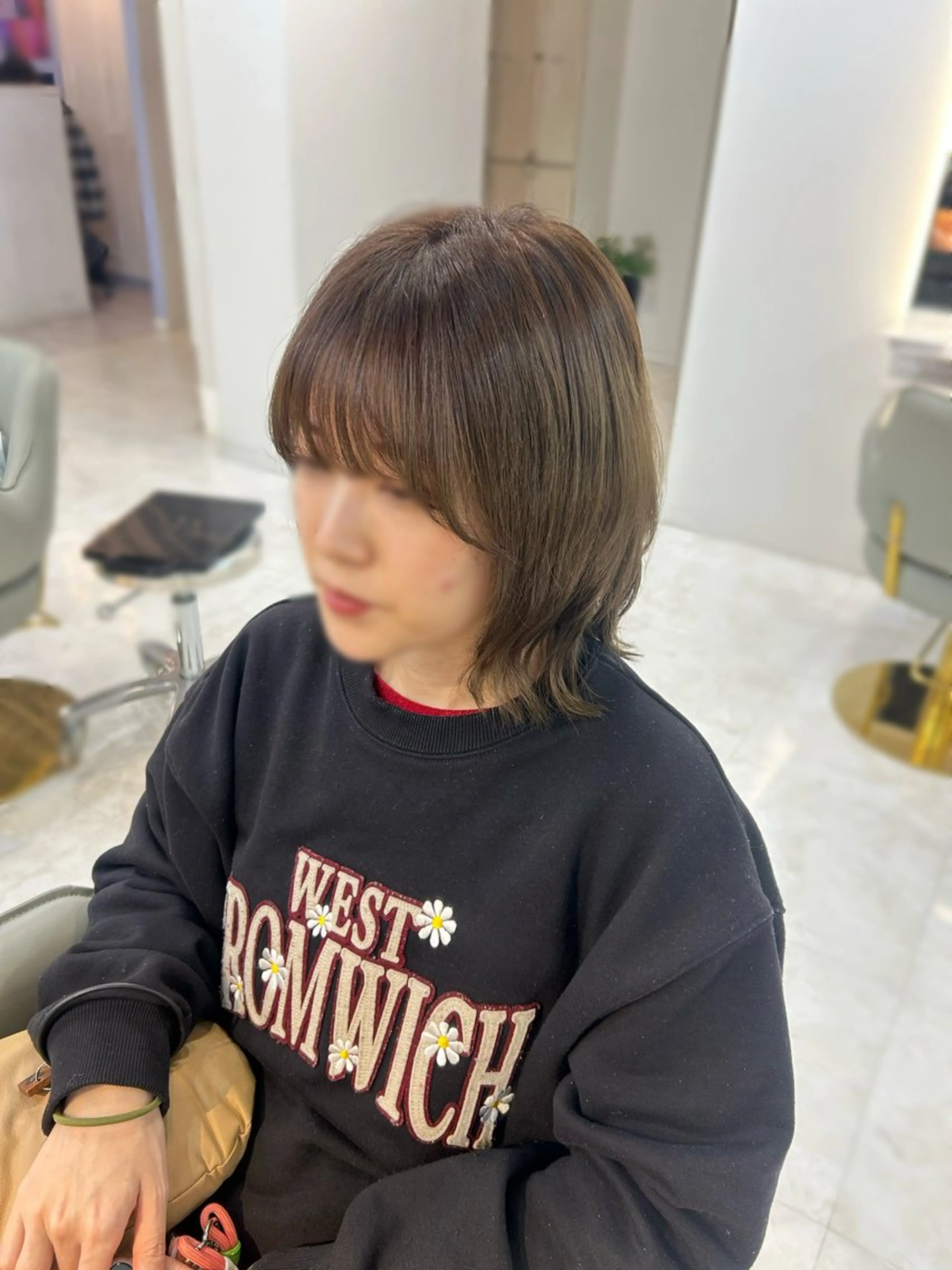 ミディアム カラー ベージュカラー オリーブベージュ ヘアカラー 柔らかカラー🤎 luna🧸🤎のヘアスタイル