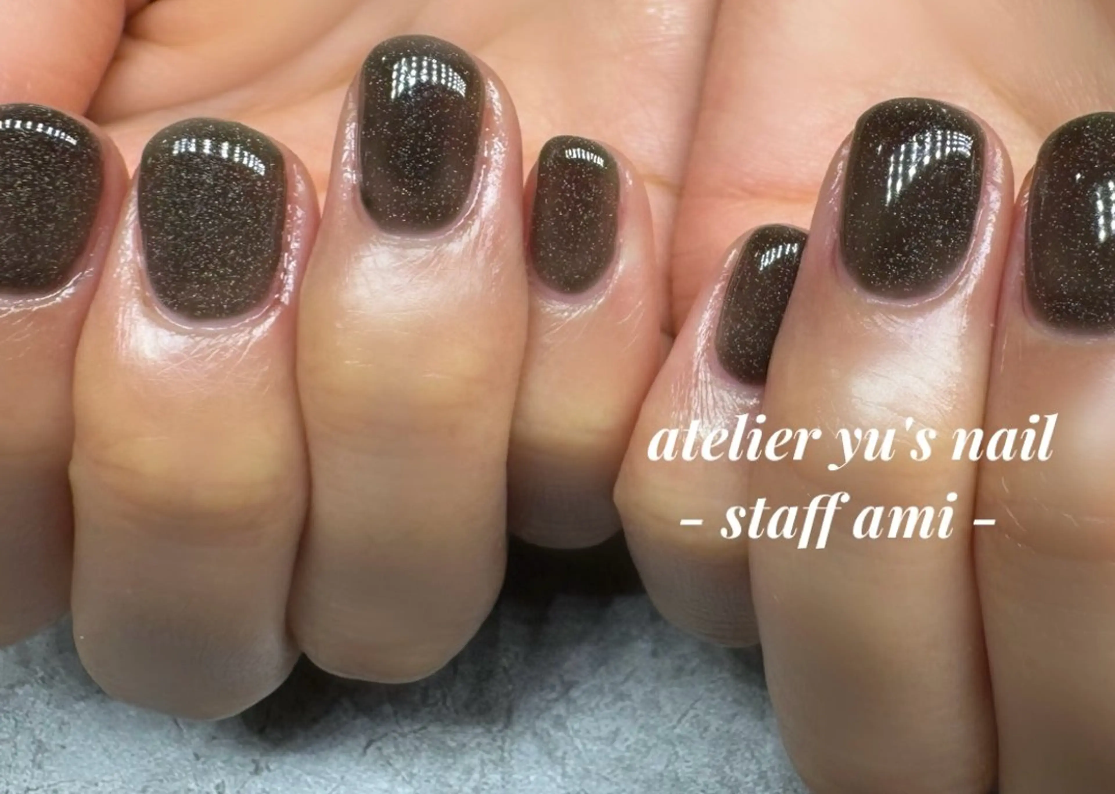 ネイル キラキラネイル マグネットネイル ハンドネイル ハンドケア atelier yu's nailのネイルデザイン