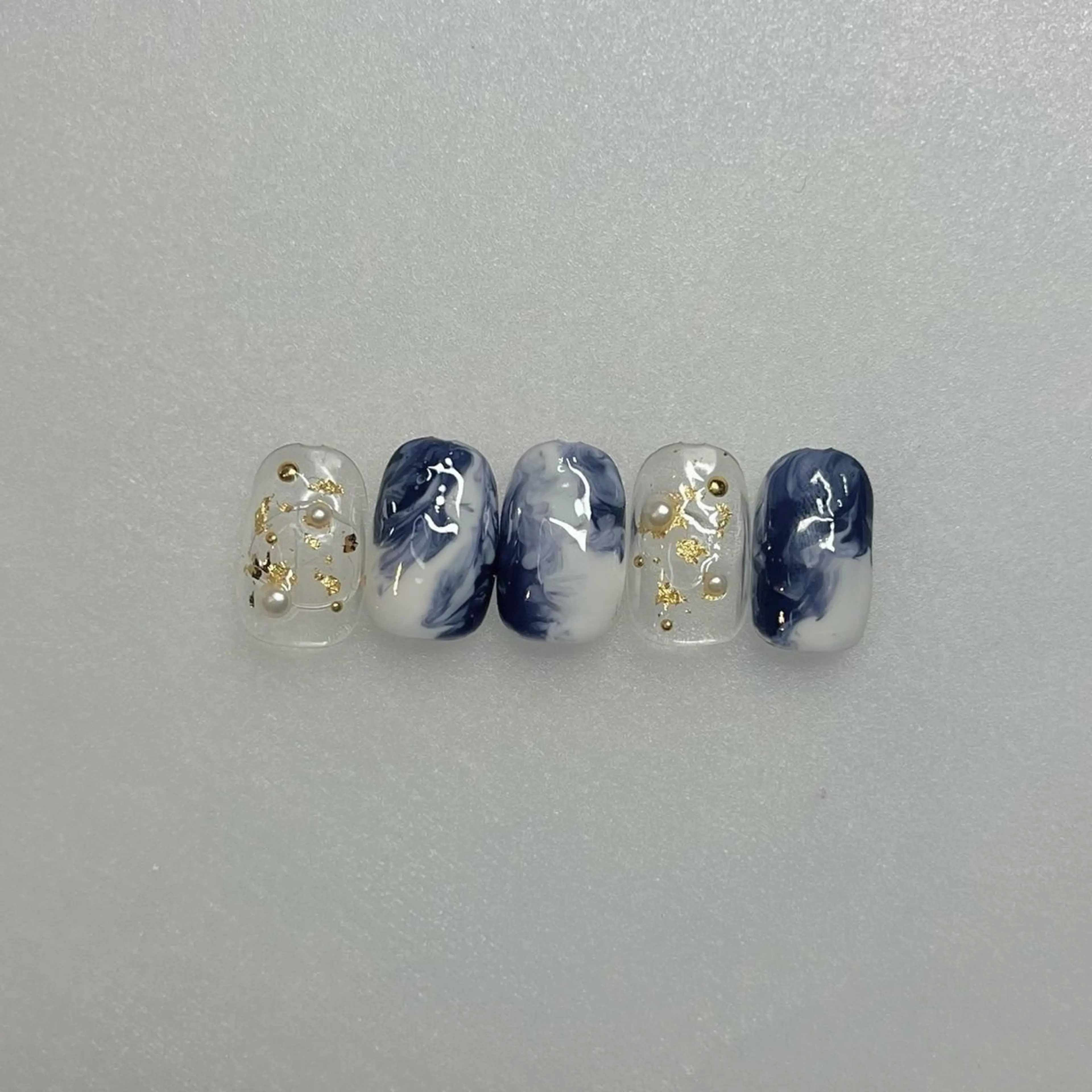 ネイル ANNE梅田ALLYS店所属・村上 カンナのネイルデザイン