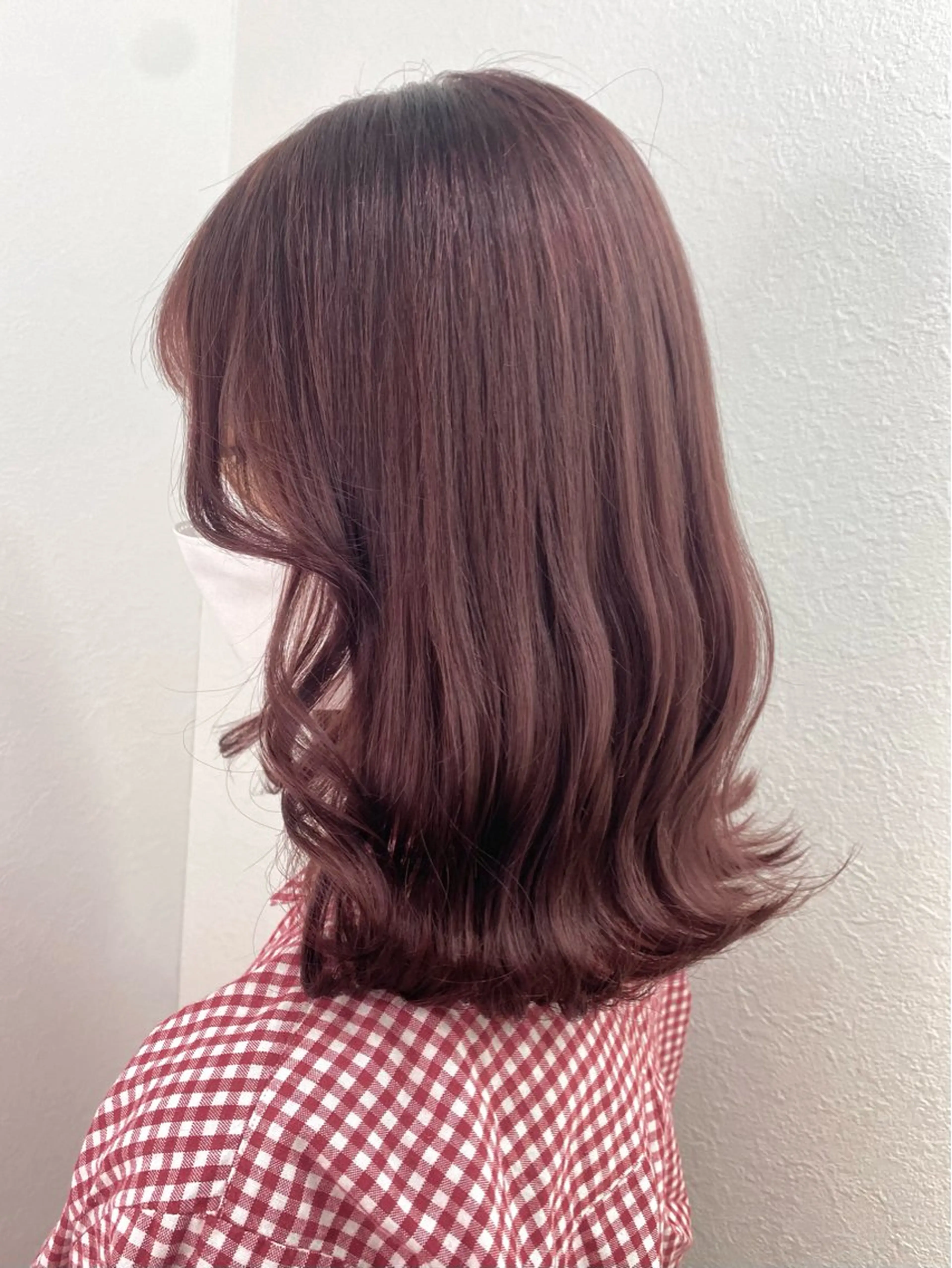 カラー ブラウンカラー ピンクカラー 中村 彩夏のヘアスタイル