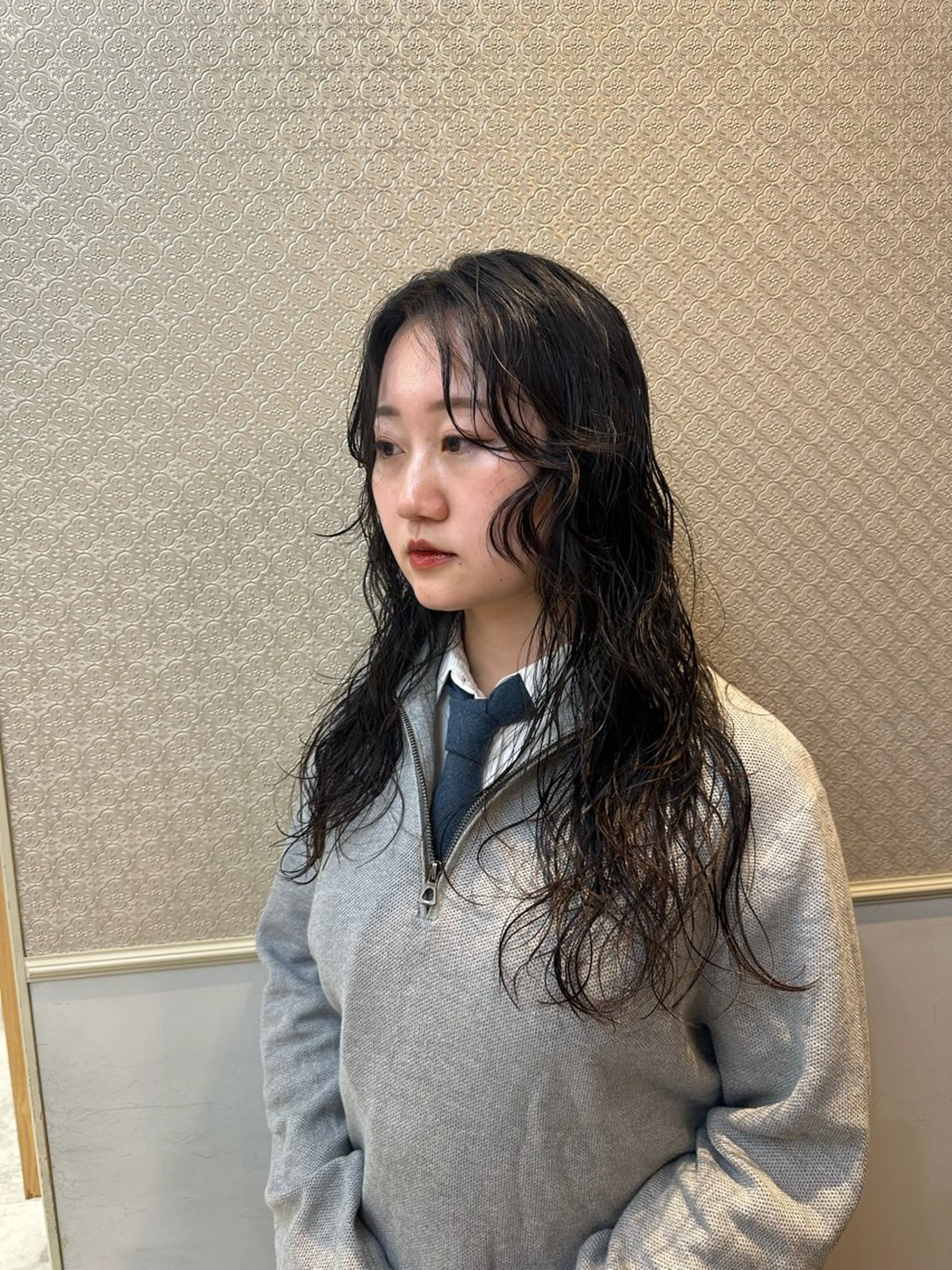ロング パーマ ロング さとう あやかのヘアスタイル