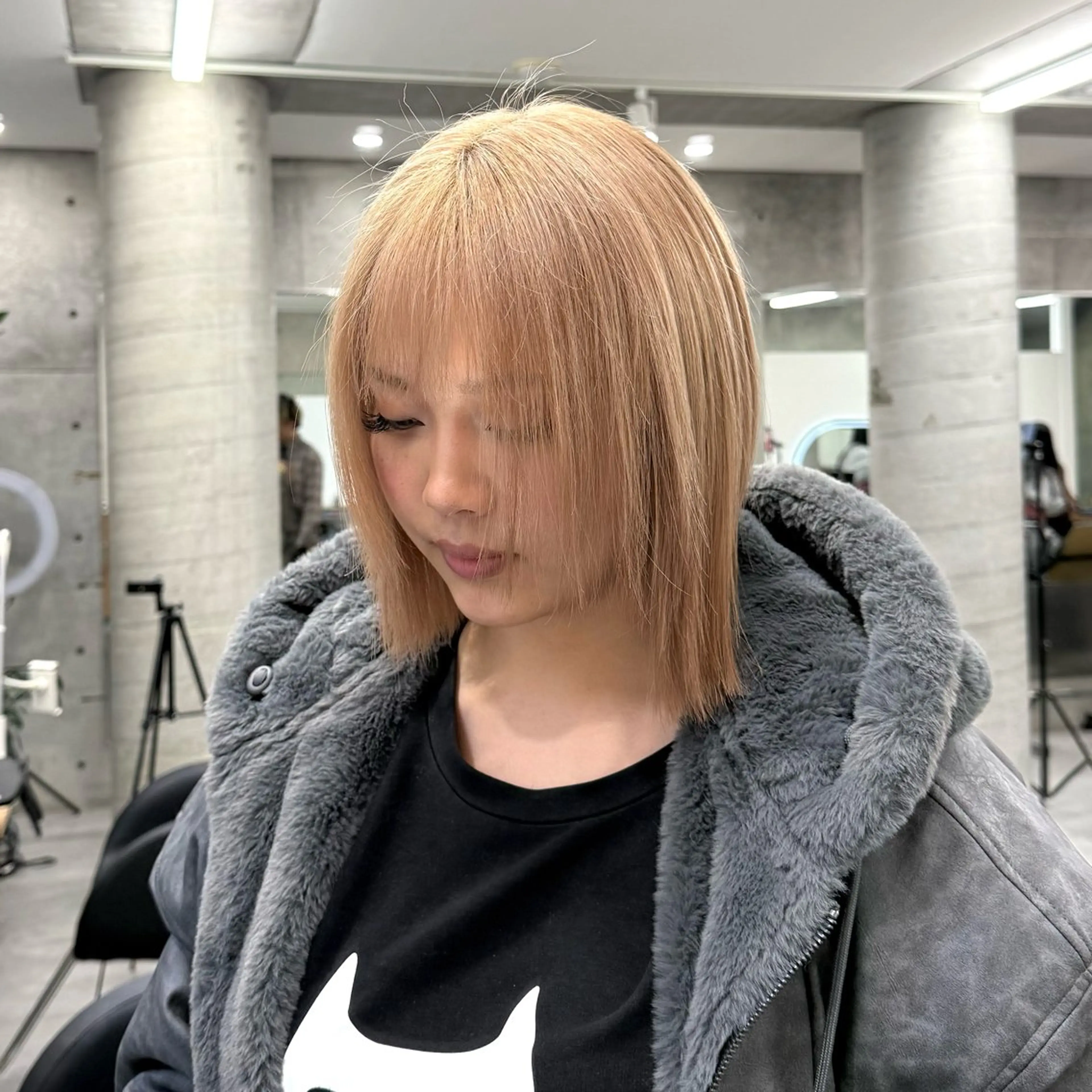 ショート カラー ヘアカラー Runa/大人 かわいいハイトーンのヘアスタイル