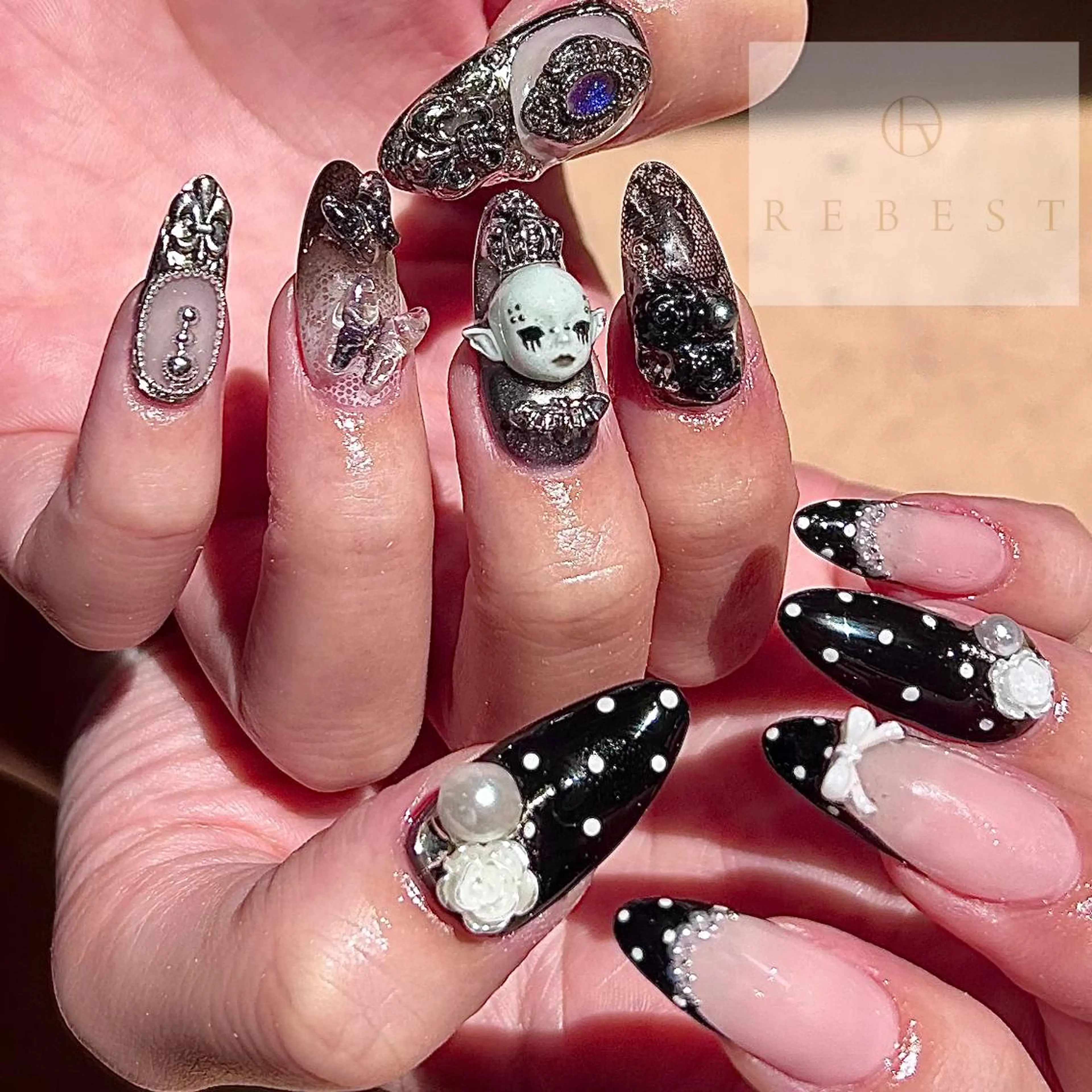 🌸当店爆人気!!持ち込みデザイン10本長さだし☆アート・パーツ・つけ放題　￥22000→￥15000の写真