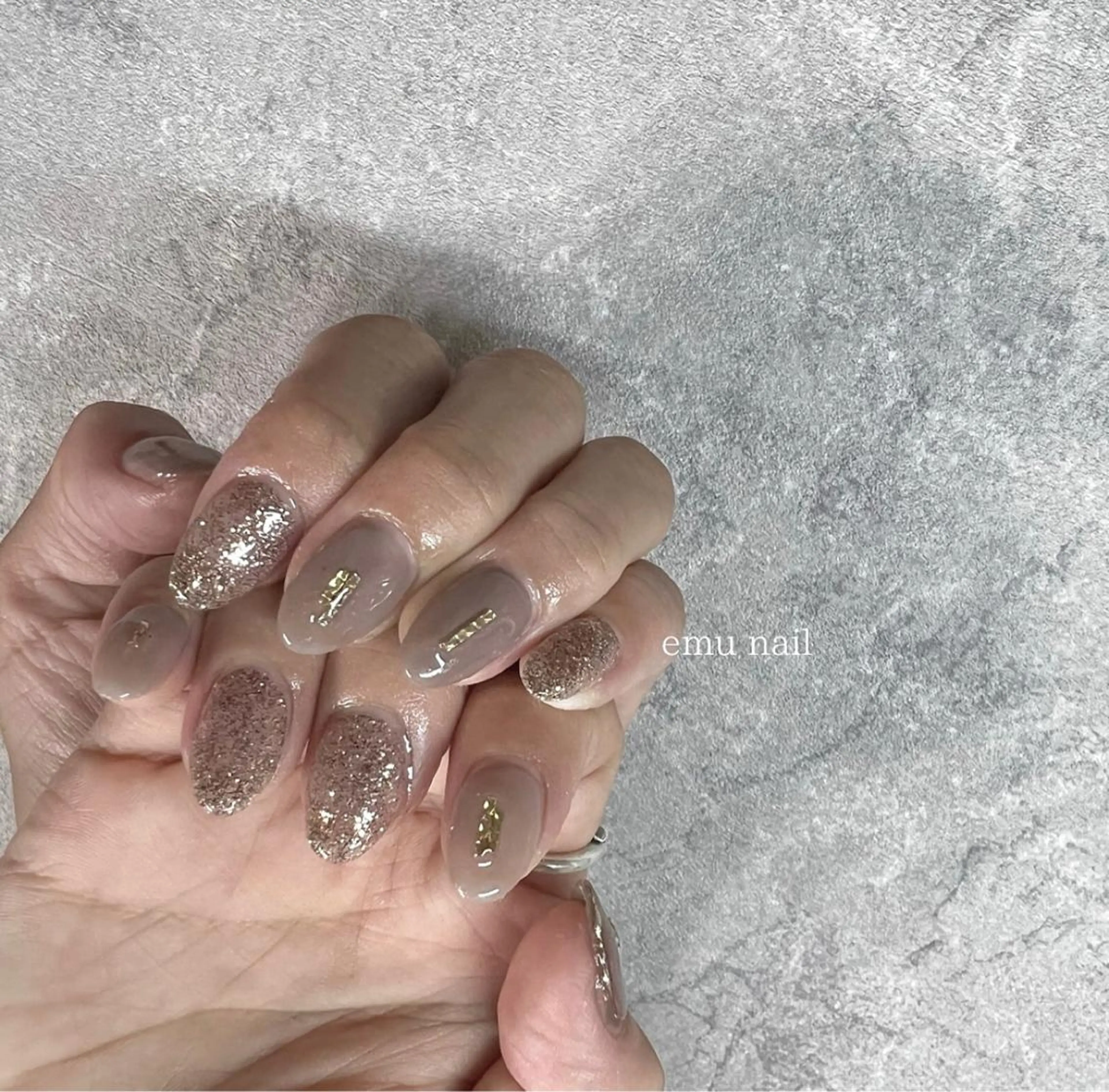 ネイル キラキラネイル シンプルネイル emu nailのネイルデザイン
