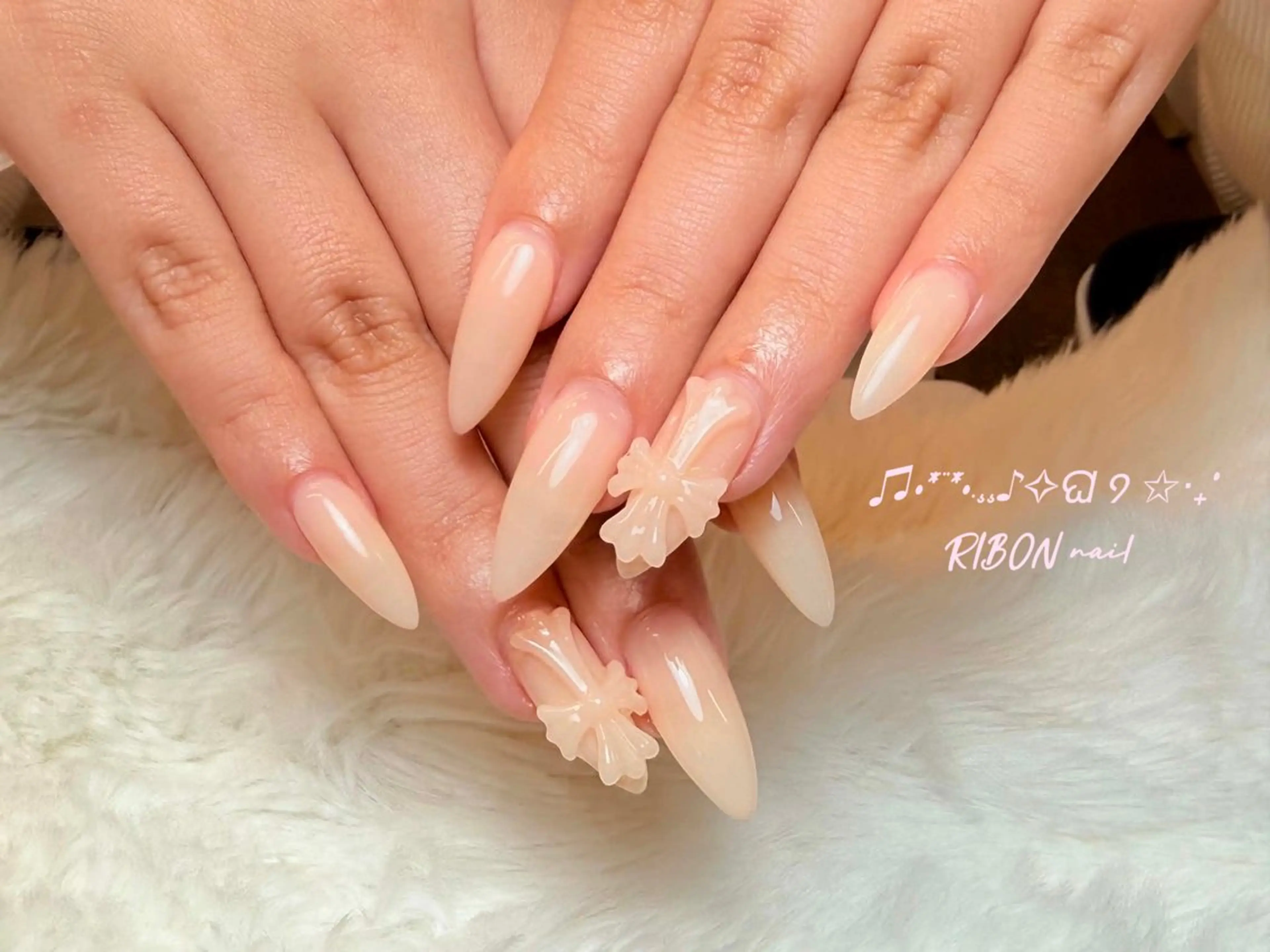 ネイル チークネイル 長さ出し フレンチネイル ジェルネイル グラデーション ハンドネイル RIBON nail 高田馬場のネイルデザイン