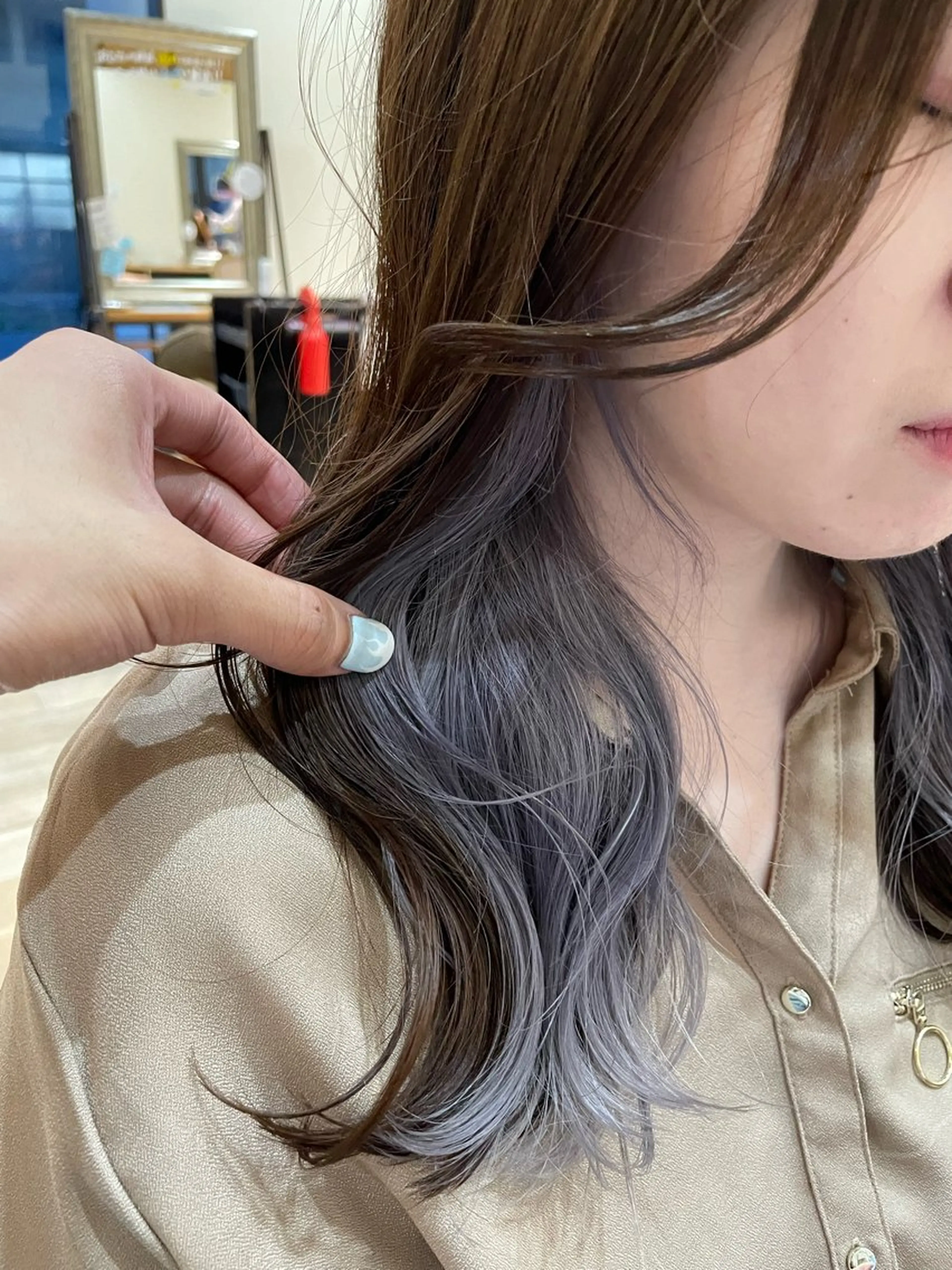 カラー ヘアカラー トリートメント しおり🍬 KOKORO🤍のヘアスタイル