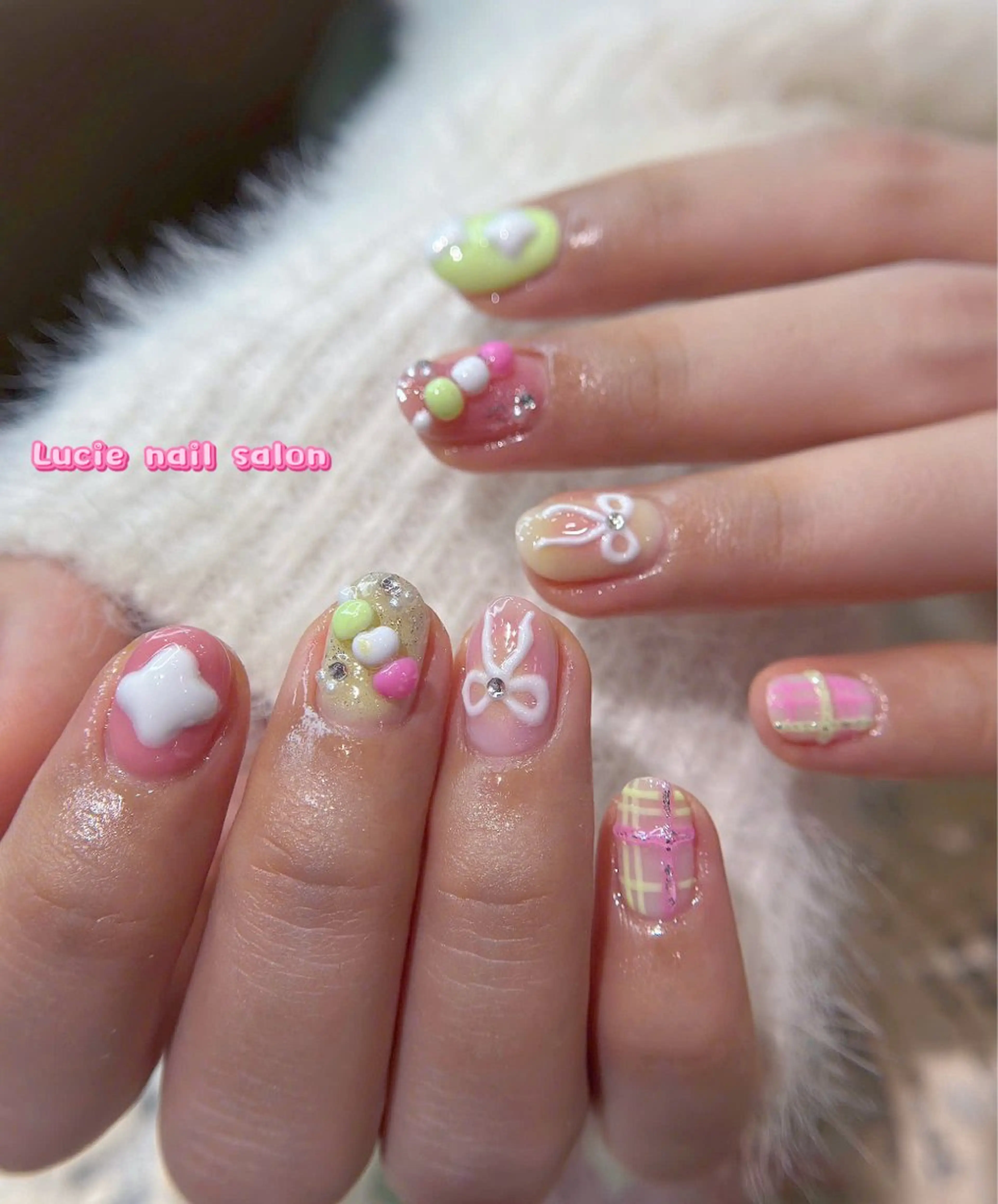 ネイル フレンチネイル ジェルネイル グラデーション 持ち込み オフィスネイル ハンドネイル LUCIE NAILのネイルデザイン