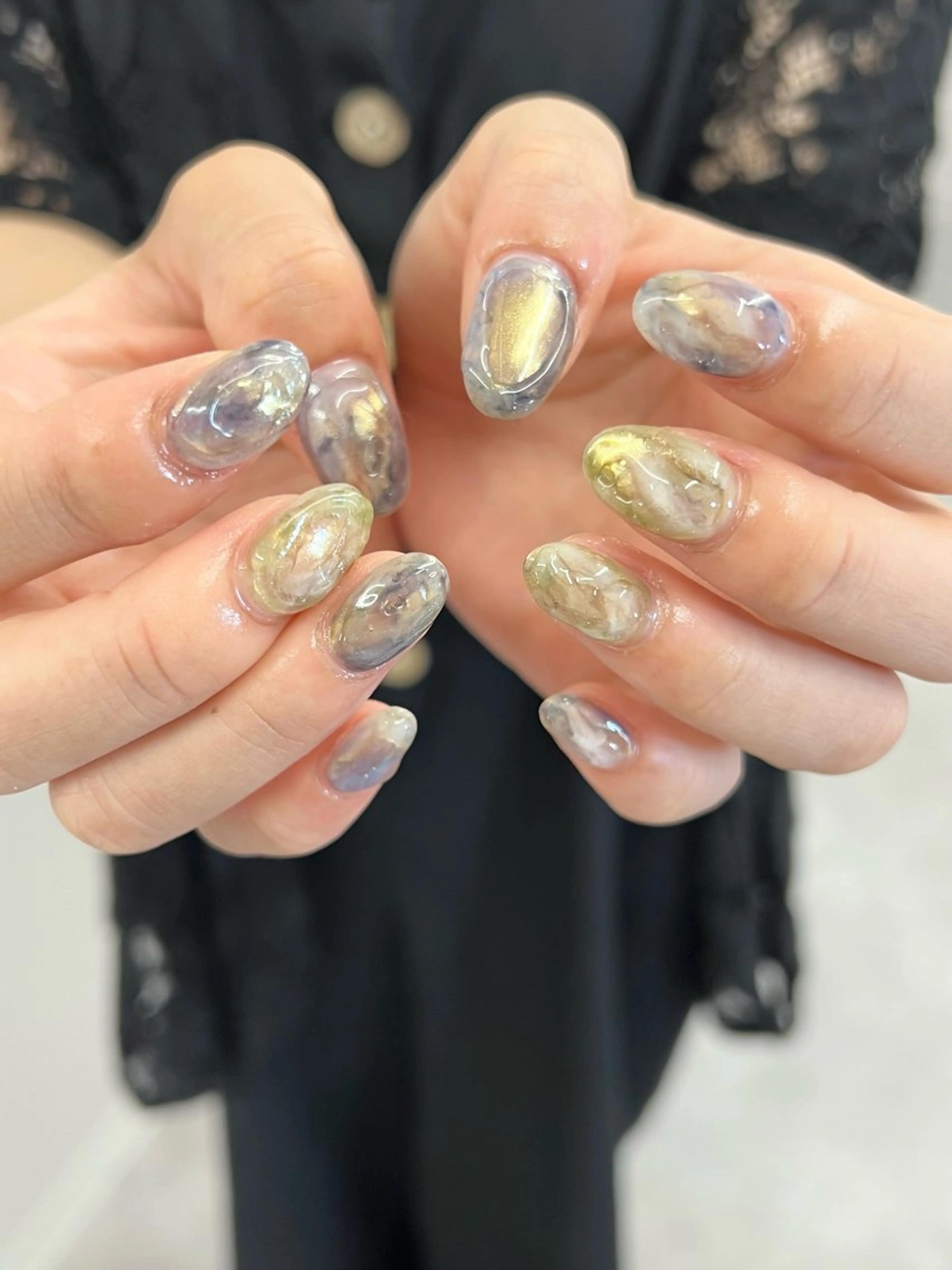 ネイル ジェルネイル ゴールド マグネットネイル ニュアンスネイル パラジェル ハンドネイル ハンドケア Bana_ Nailのネイルデザイン