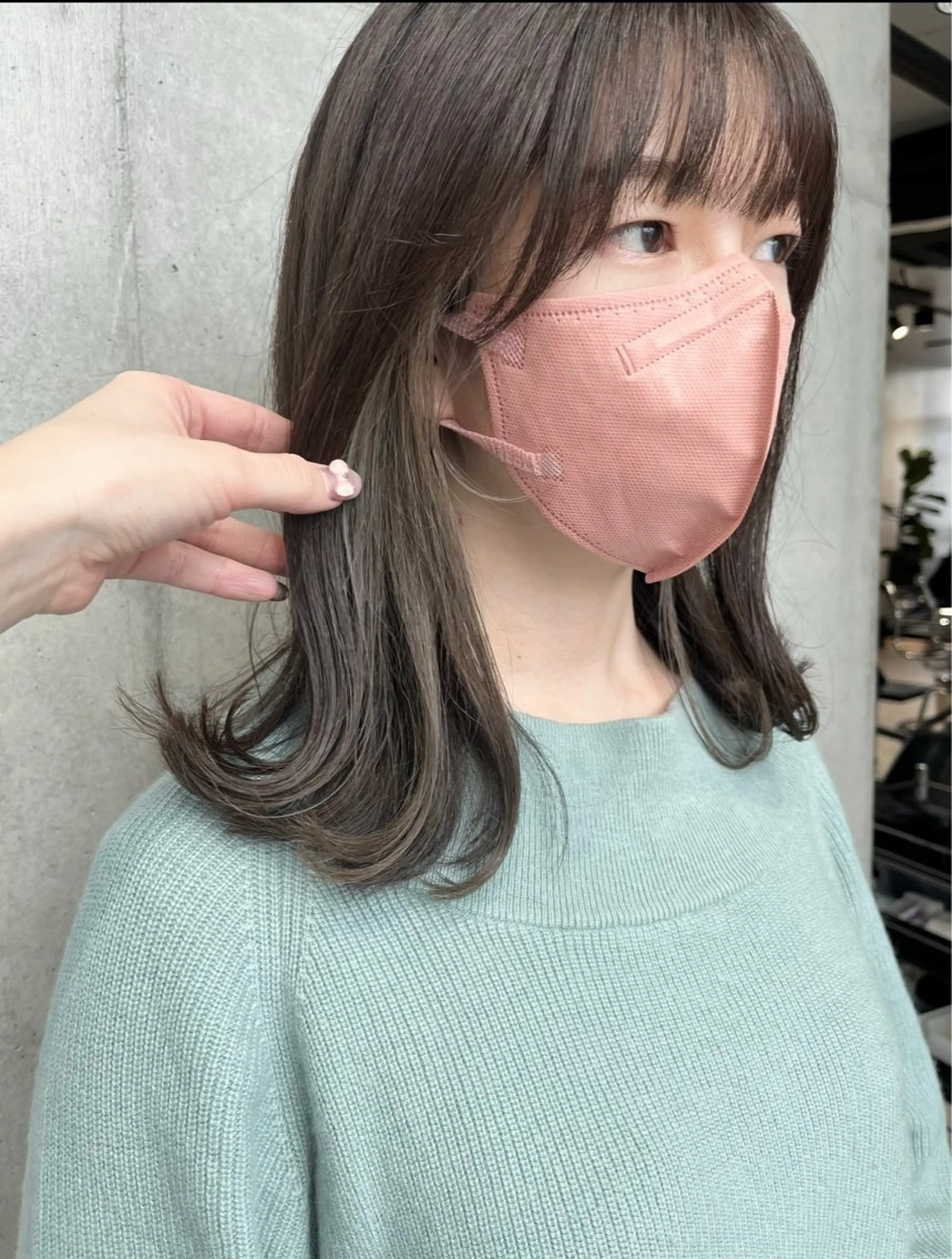 ミディアム カラー パーマ 透明感/オリーブ/ グレージュ/YUKAのヘアスタイル