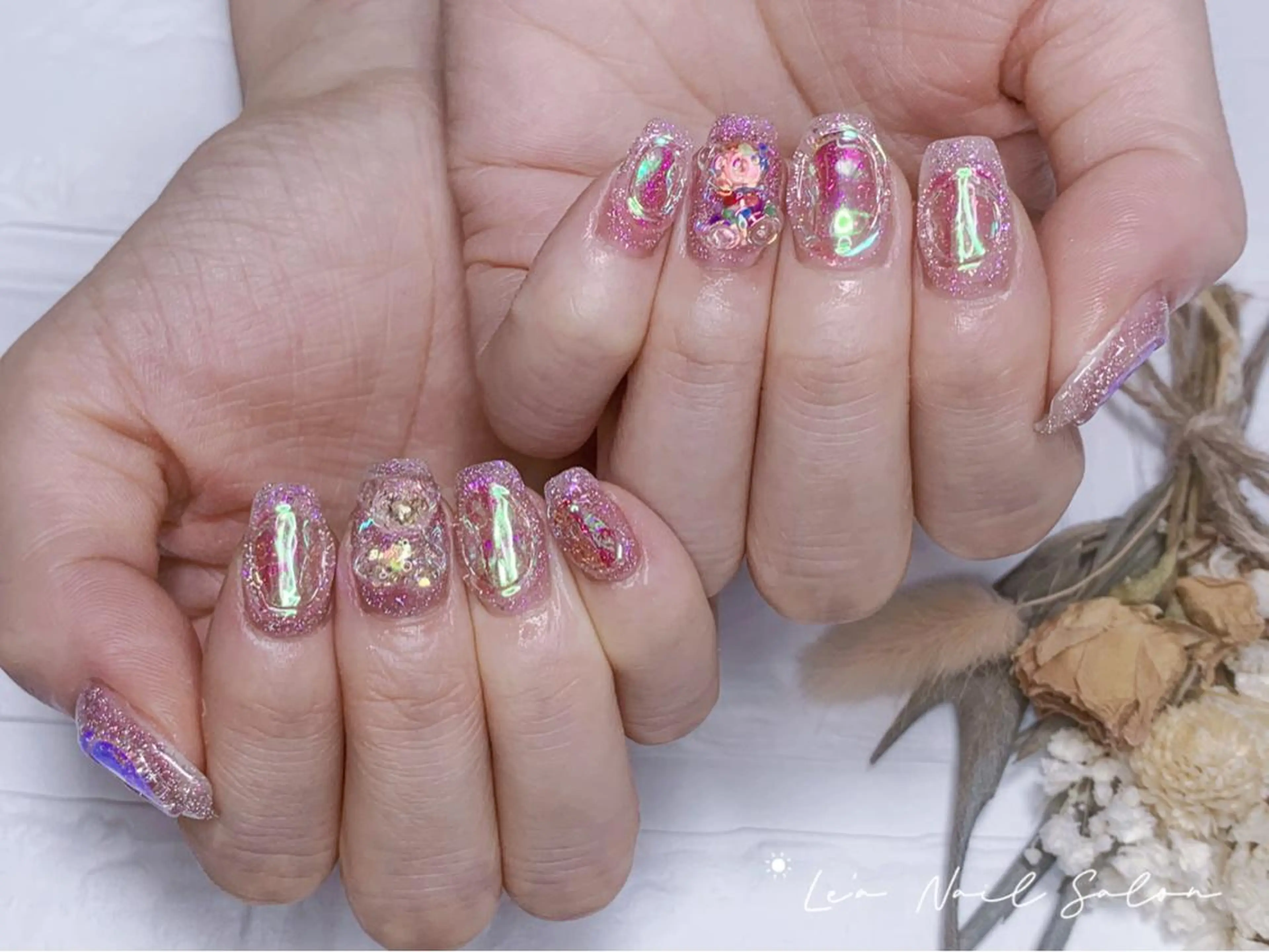 ショート カラー ネイル Le’a NailSalonのネイルデザイン