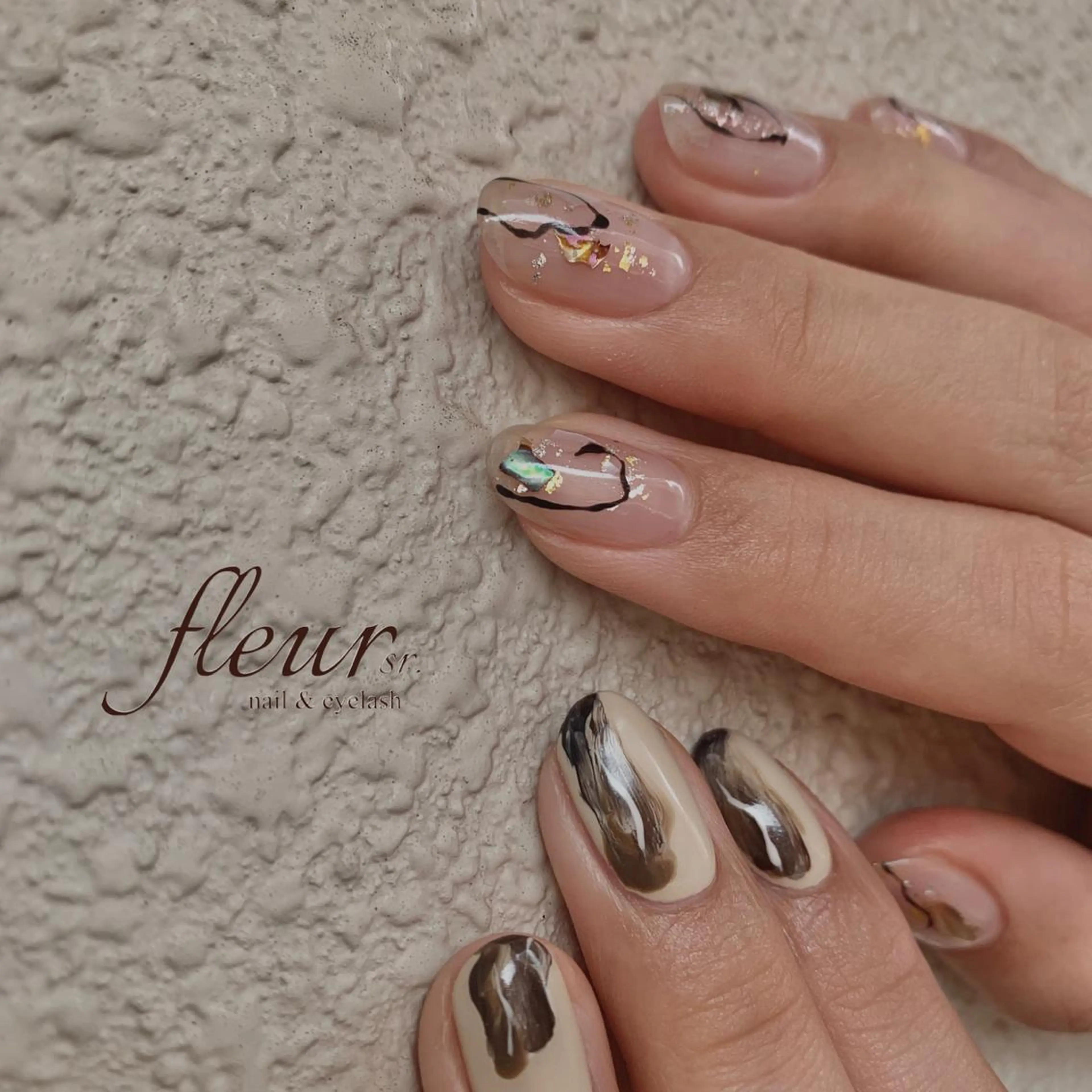 ネイル ニュアンスネイル atore つかさのマツエク・マツパデザイン