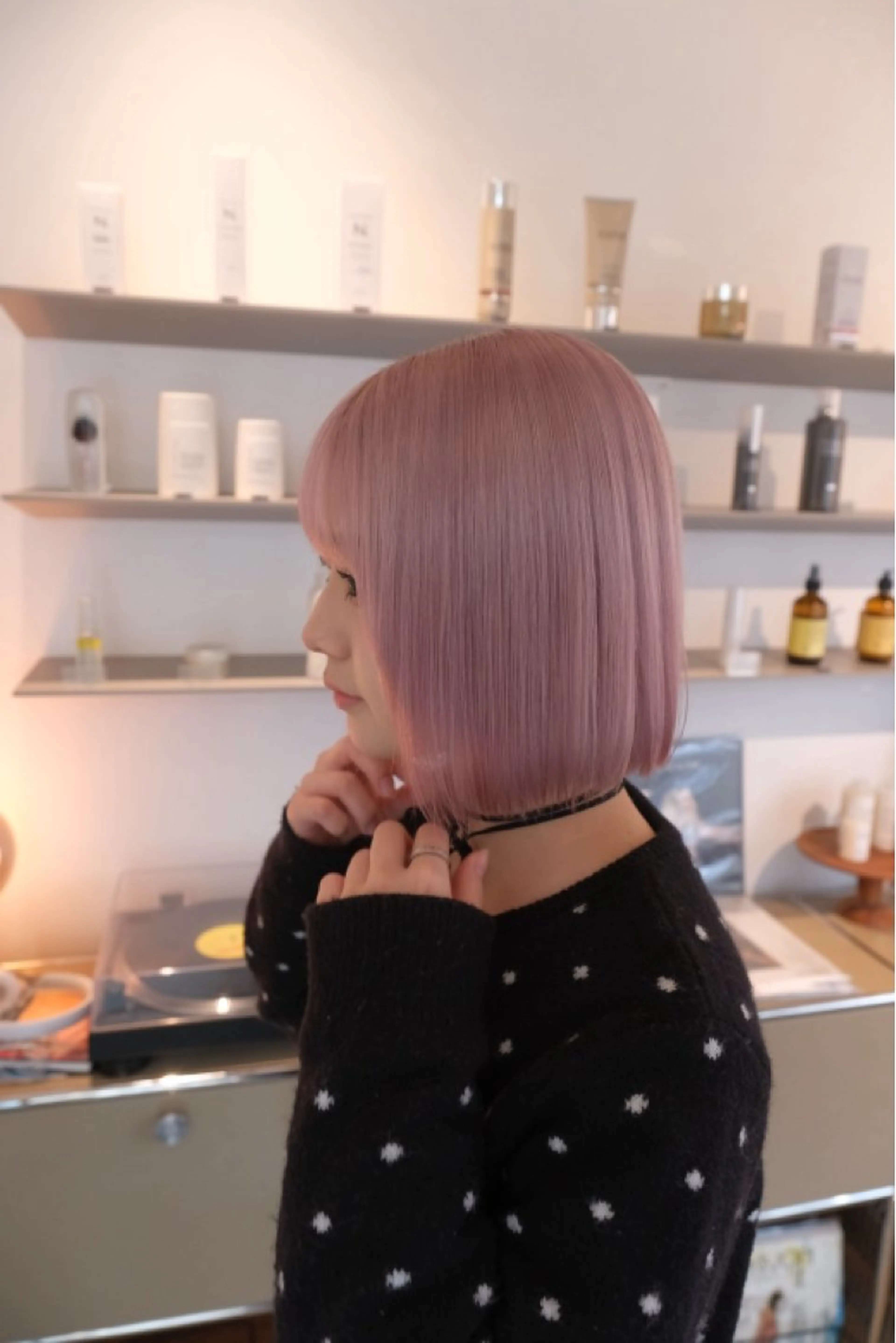 カラー hinata /ハイトーンのヘアスタイル