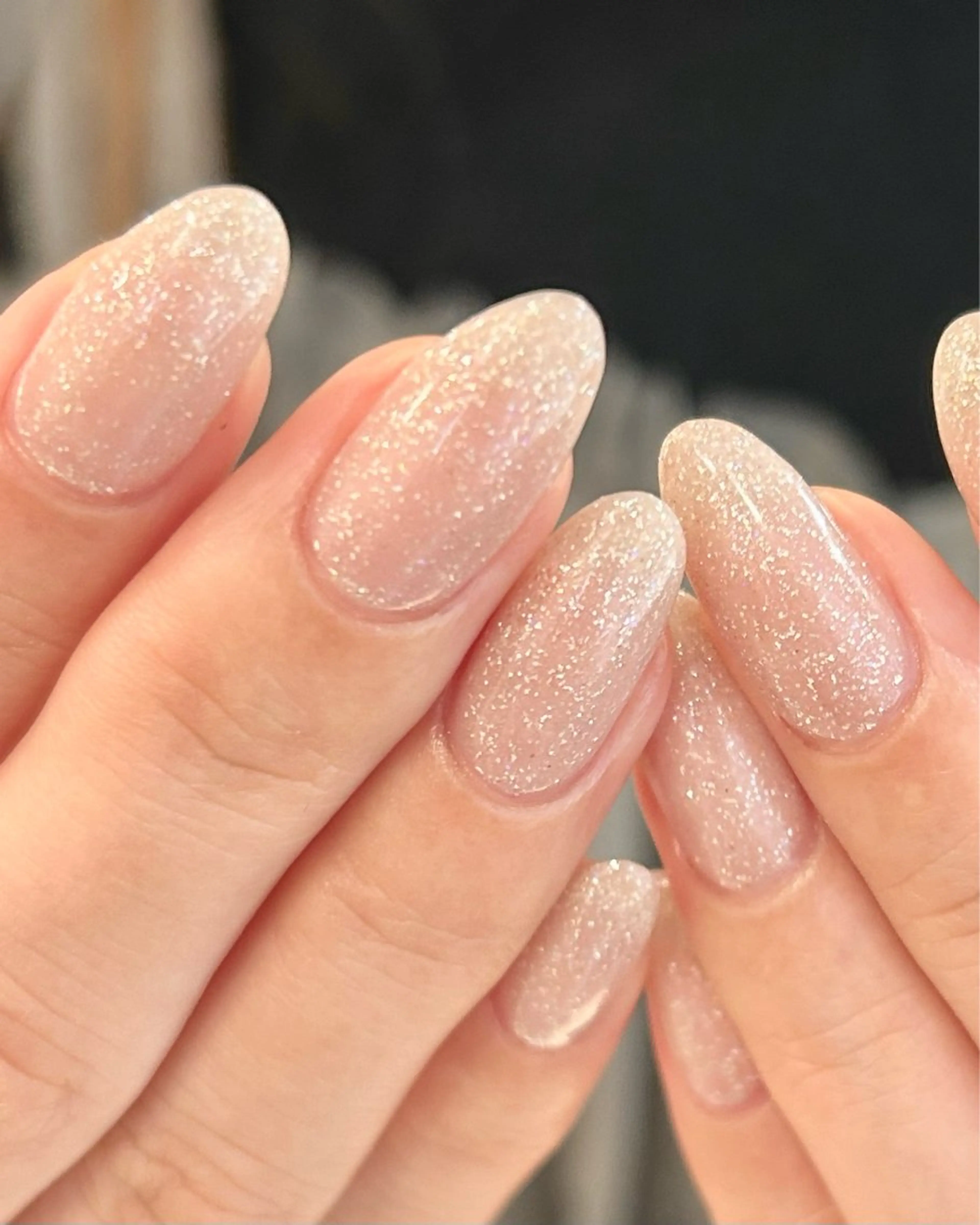 ネイル オーロラネイル ジェルネイル キラキラネイル ニュアンスネイル オフィスネイル 𓂃toi. 儚げnuanceのネイルデザイン