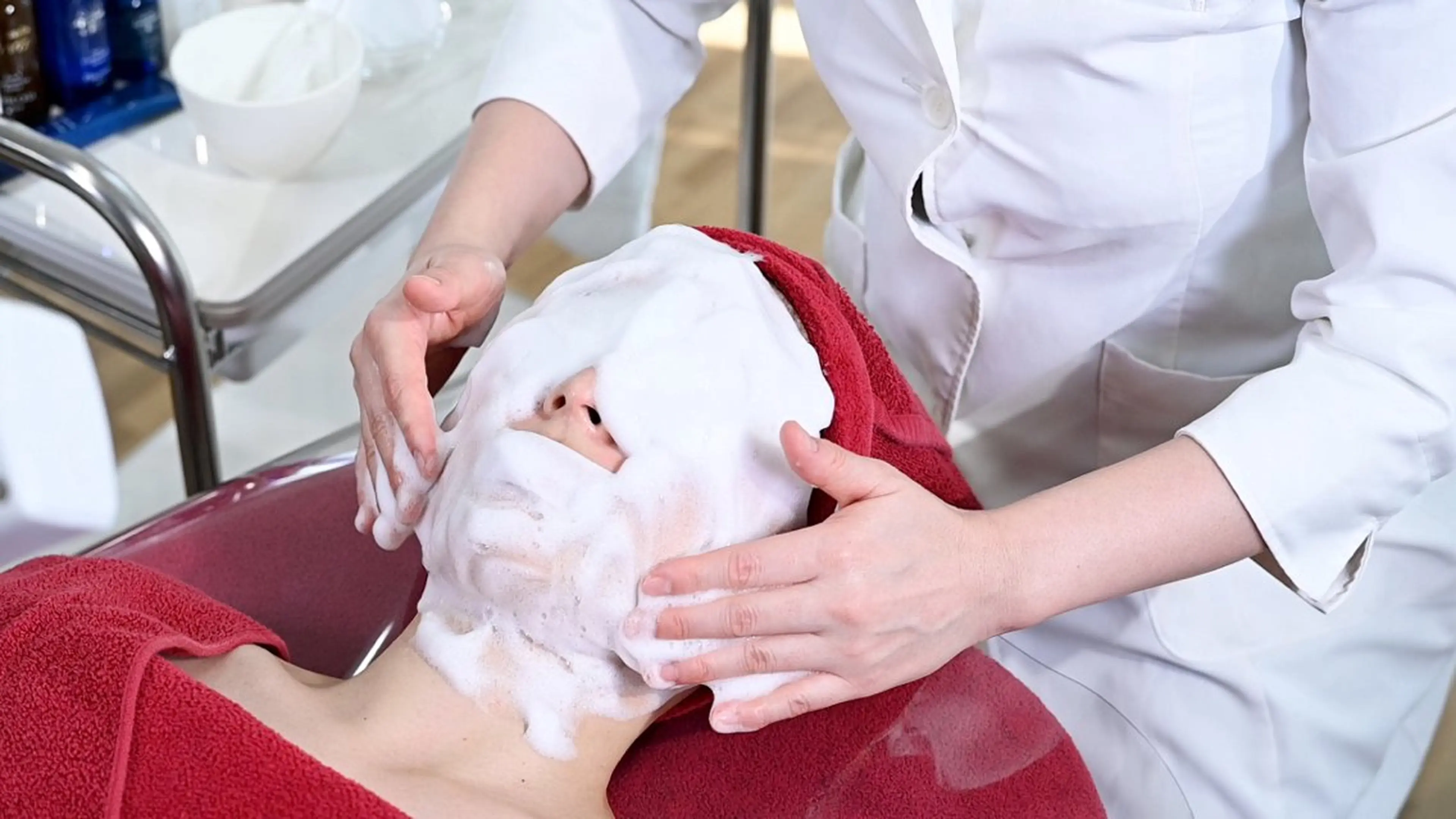 肌質改善💆‍♀️オーダーメイドプレミアムコース【シミ・シワ・毛穴・たるみ・ニキビ・敏感肌・小顔・リフトアップ】の写真