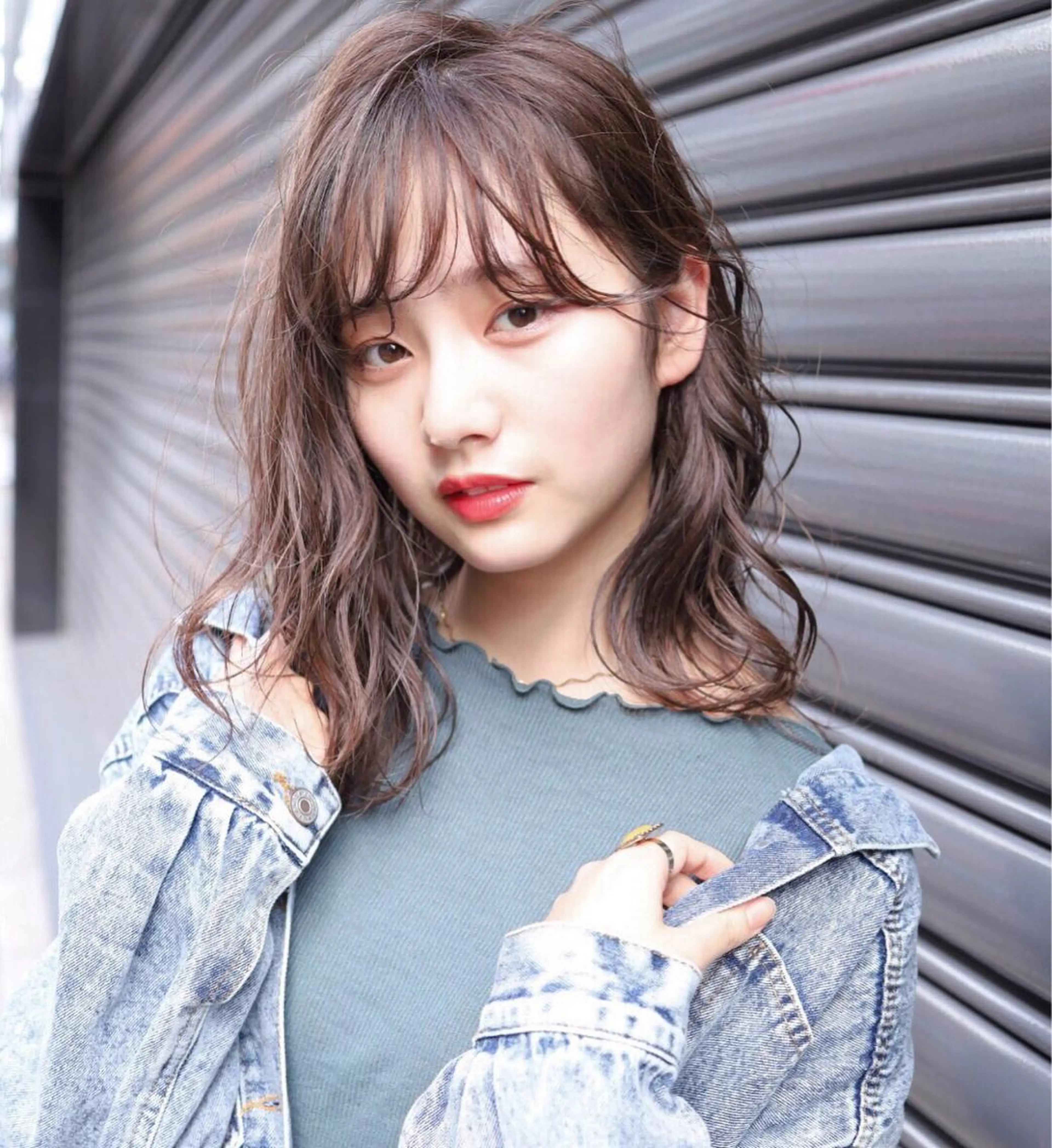 ミディアム カラー パーマ ⭐️𝑭𝑰𝑳𝑴𝑶𝑹𝑴𝑨𝑳𝑬⭐️【フィルモルメール】所属・トレンドヘア🩶 艶髪🩶yoshiのヘアスタイル