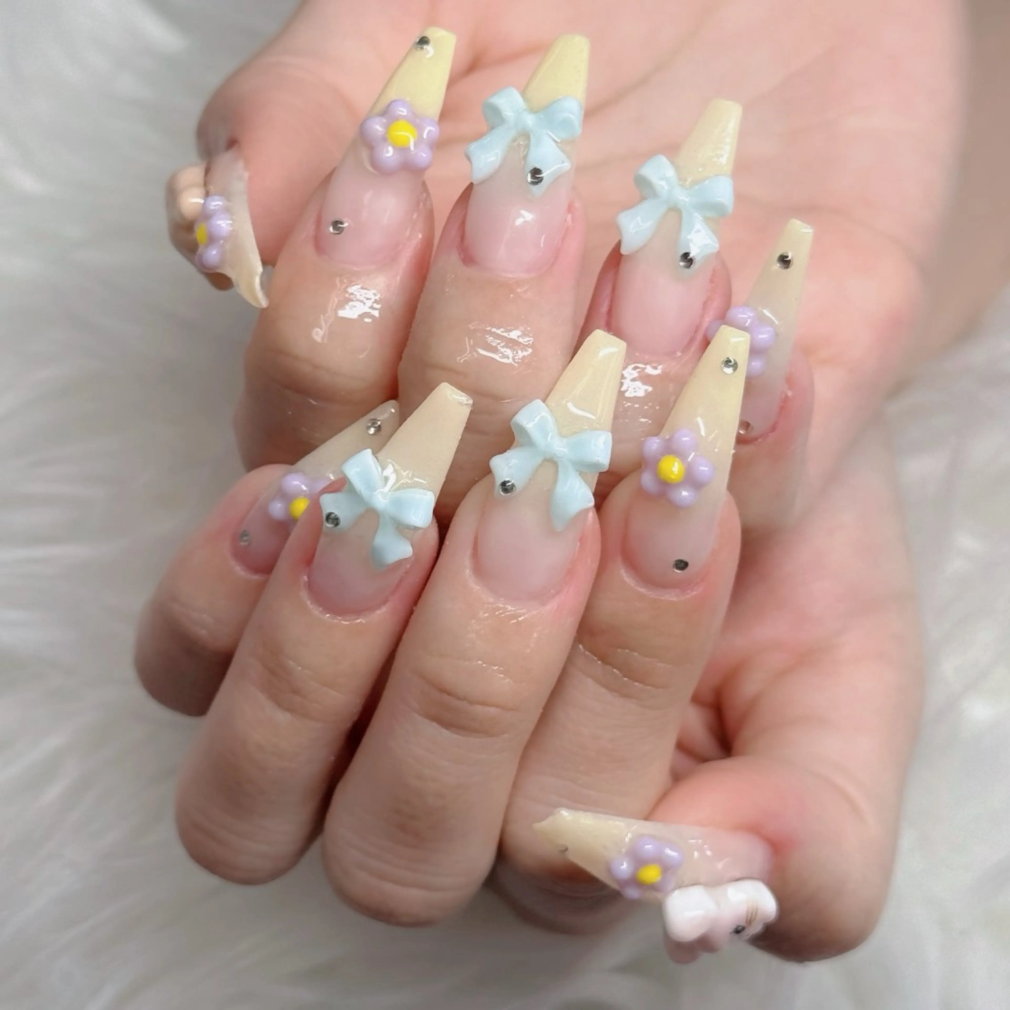 ネイル フットネイル フレンチネイル グラデーション 韓国ネイル ロングネイル Hani Nail Salonのネイルデザイン