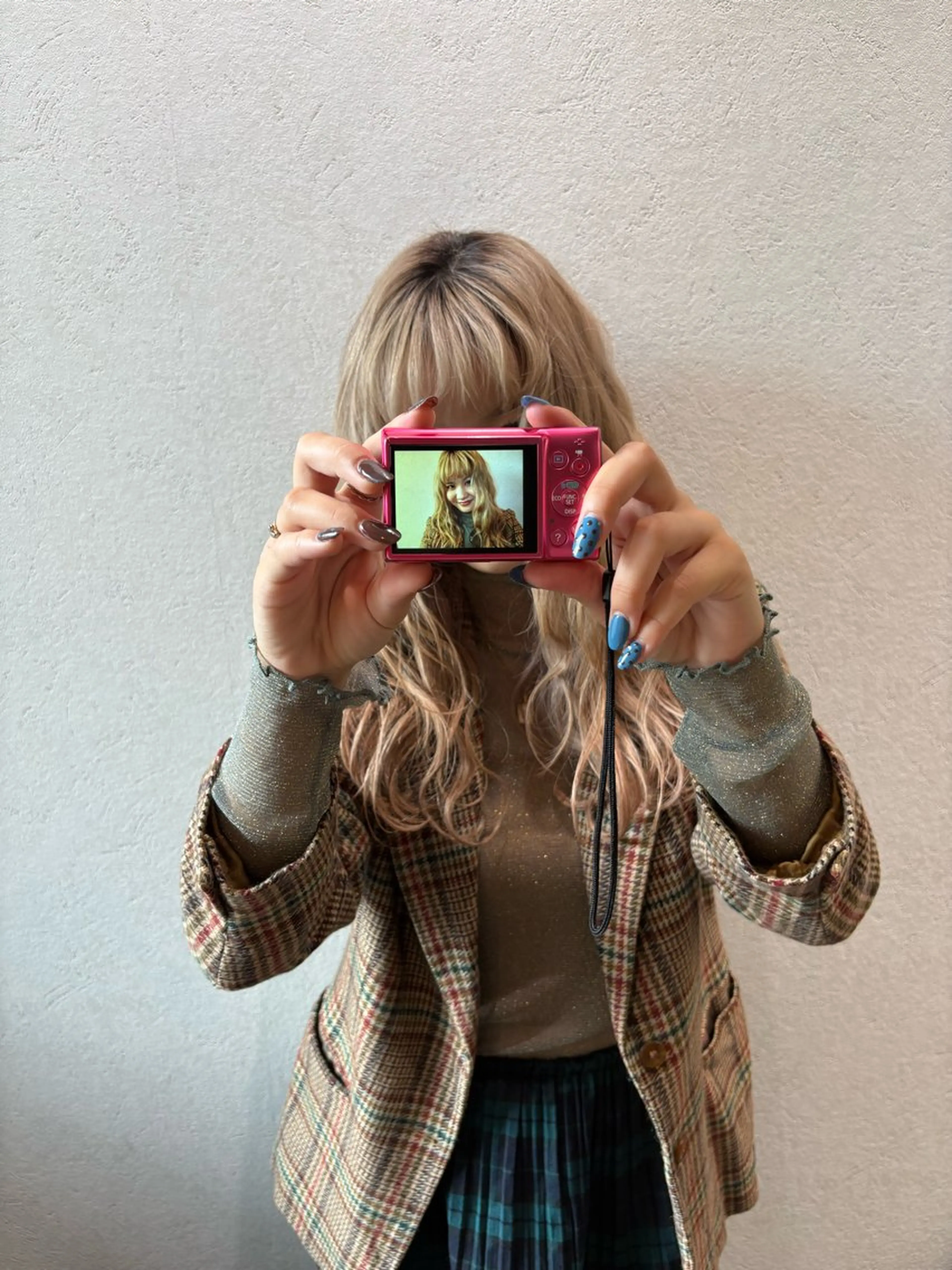 ロング ヘアカラー ☀️個性派/横浜パ ーマ/暖色/ミミのヘアスタイル